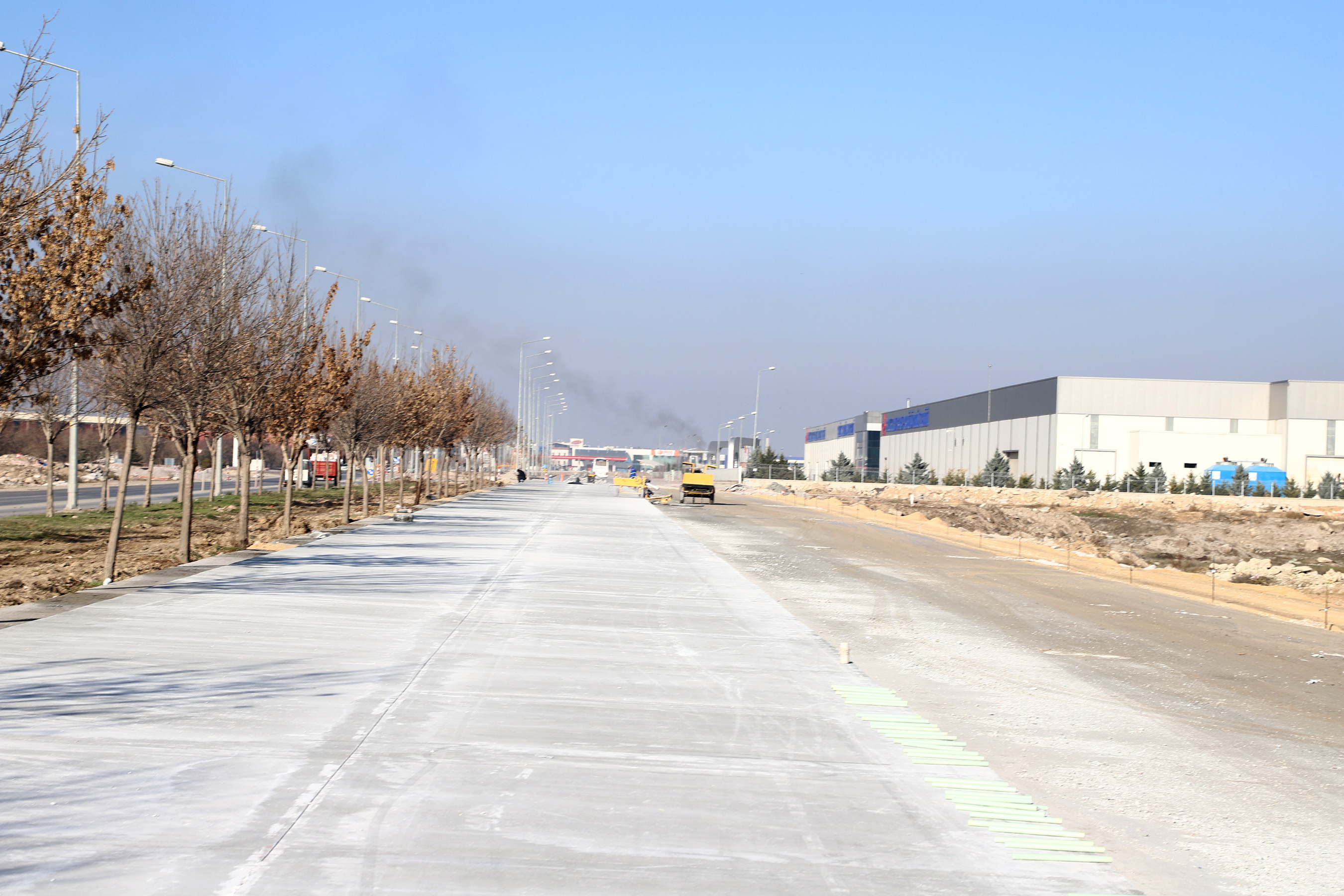 Büyükşehir'den İlk Kez Beton Yol Uygulaması