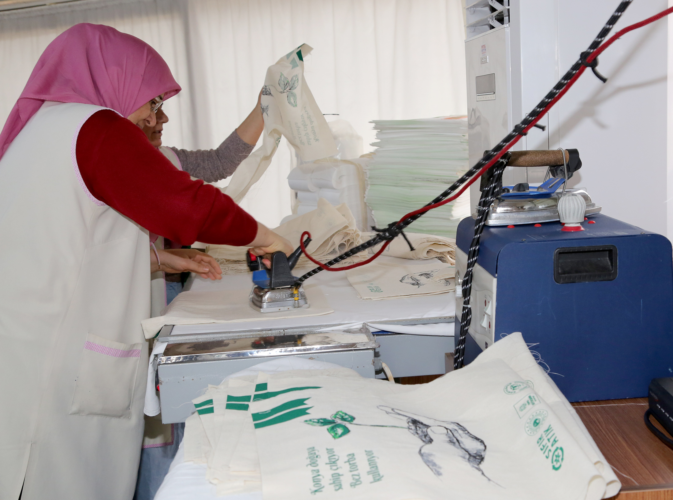 Büyükşehir, 1 Milyon Bez Torbayı Kendi Atölyelerinde Üretiyor