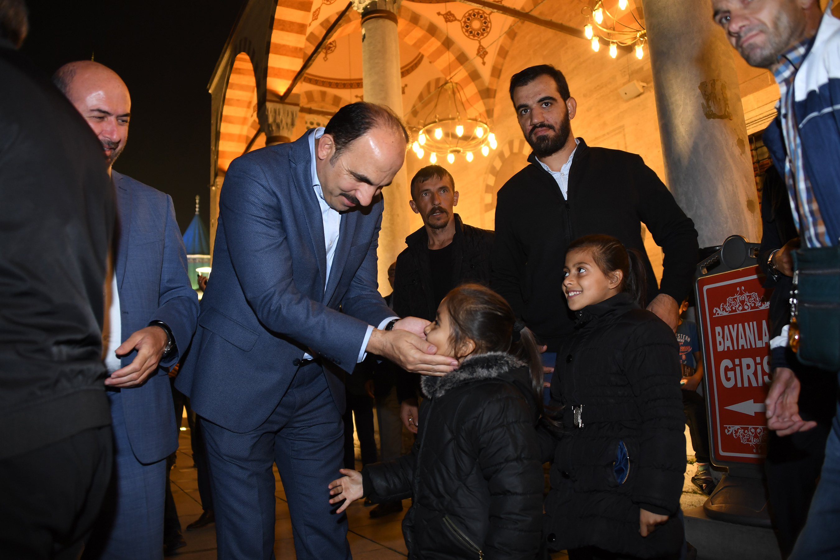 Başkan Altay, Mevlid Kandili'nde Vatandaşlarla Buluştu