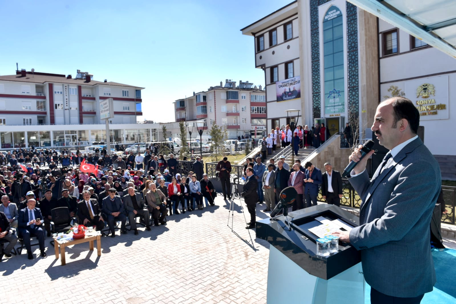 Kadınların Her Alanda Gelişmesi İçin Çalışıyoruz