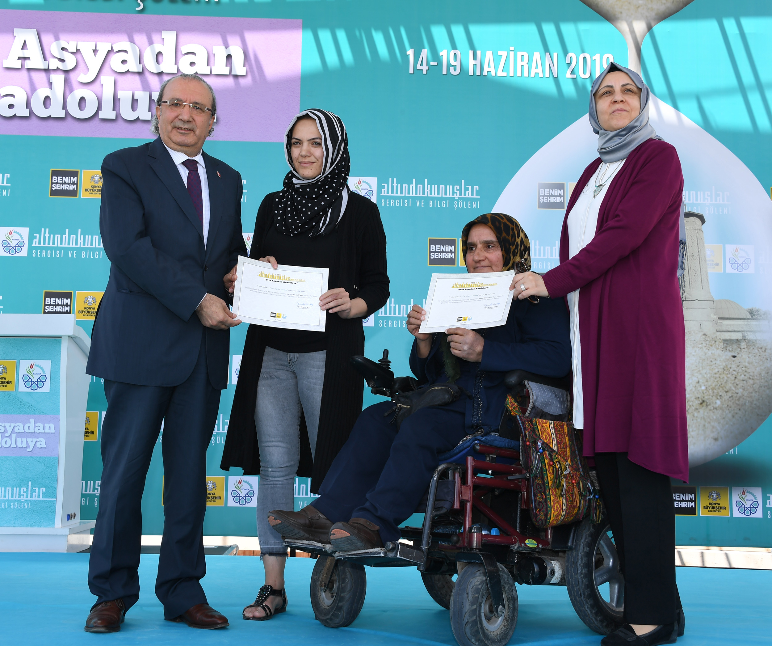 Altın Dokunuşlar Orta Asya'dan Anadoluya' Temasıyla Açıldı