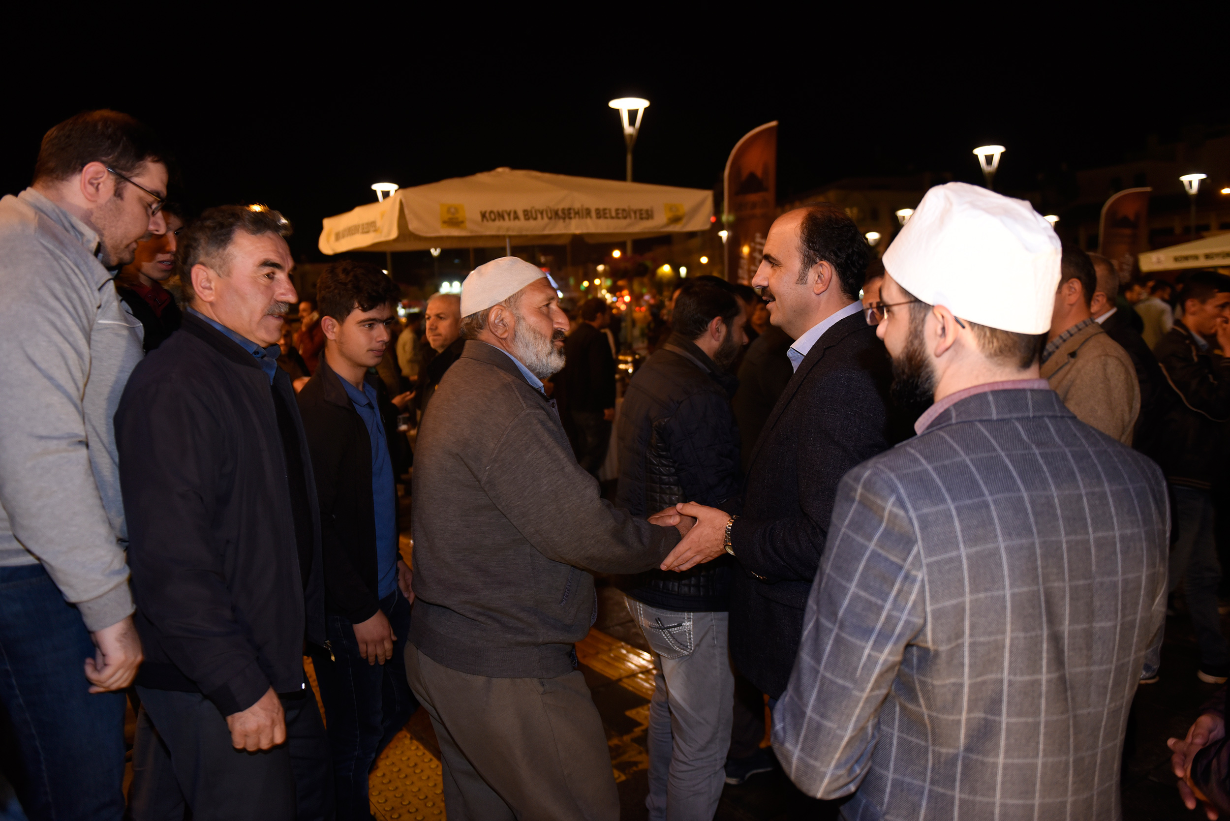 Konya'da Ramazan Ayının İlk Teravih Coşkusu Yaşandı