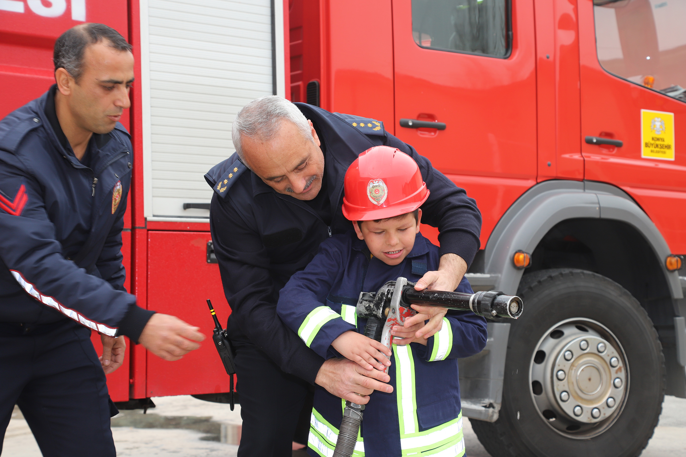 Küçük Mustafa'nın İtfaiyeci Olma Hayali Gerçekleşti
