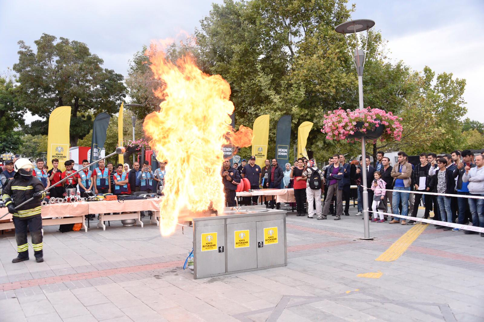 Konya'da İtfaiye Haftası Etkinlikleri Başladı