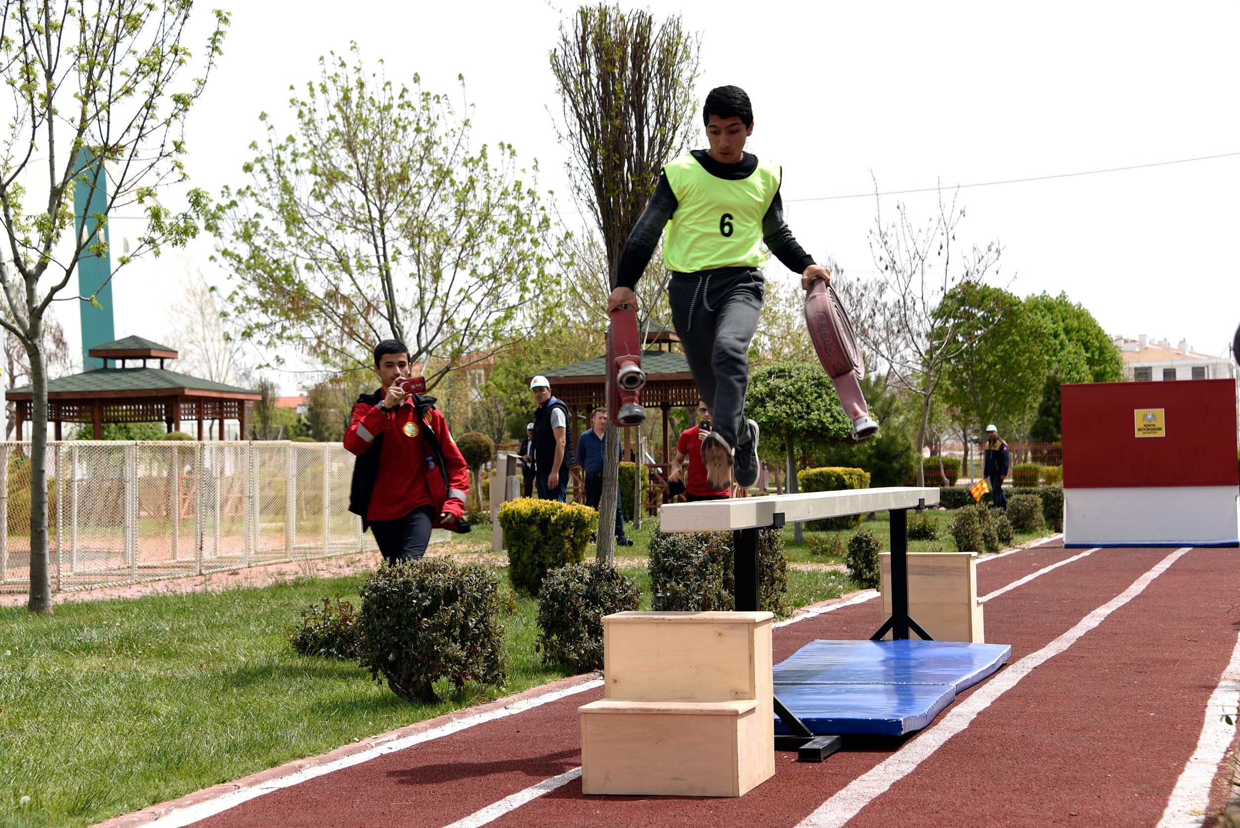 Büyükşehir'den İtfaiye Sporları Yarışması 