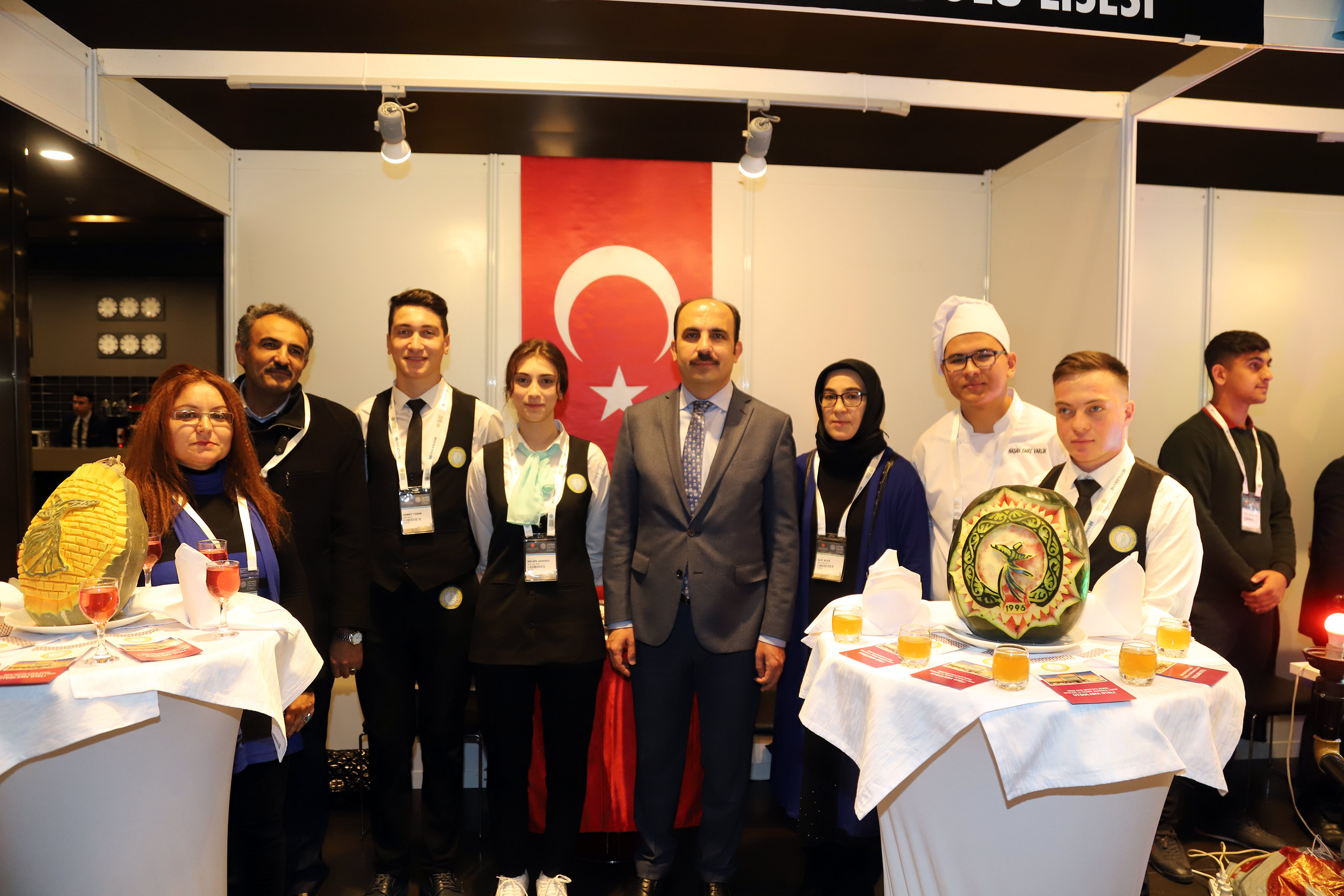 'Uluslararası Ahilik Fuarı ve İş Ahlakı Zirvesi' Başladı