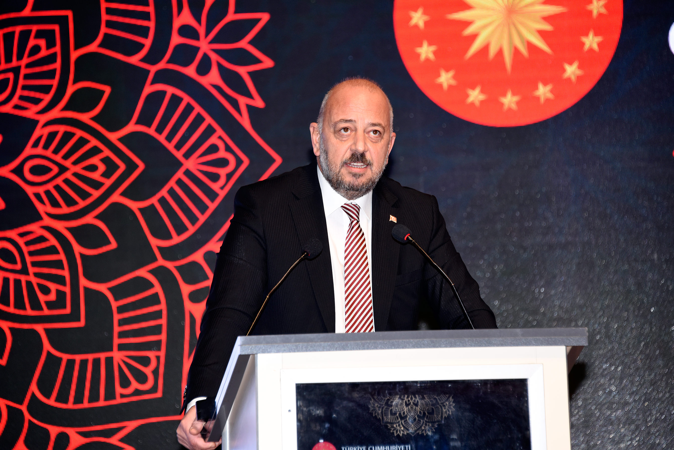 'Uluslararası Ahilik Fuarı ve İş Ahlakı Zirvesi' Başladı
