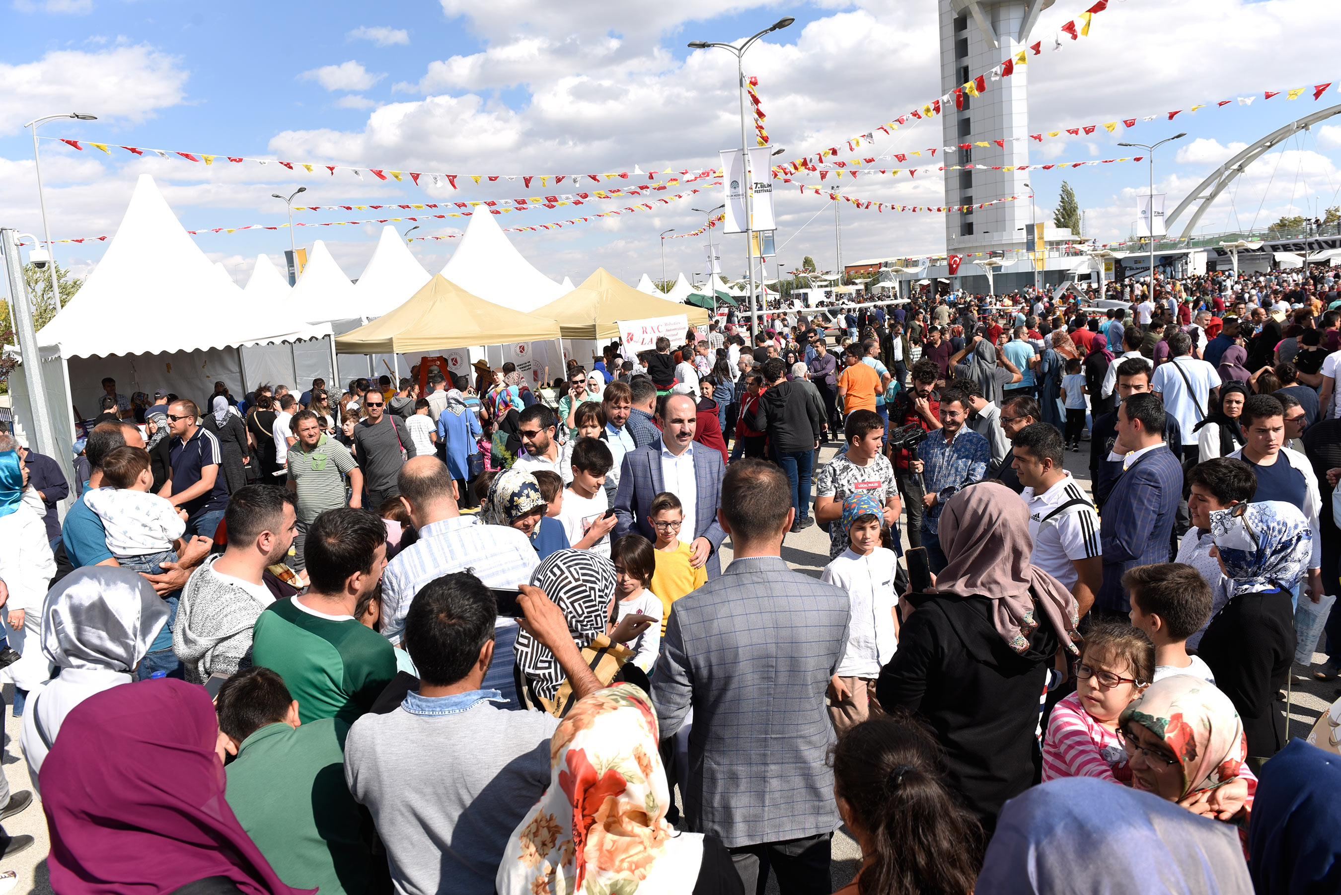 Türkiye'nin En Eğlenceli Bilim Festivalini 150 Bin Kişi Ziyaret Etti 