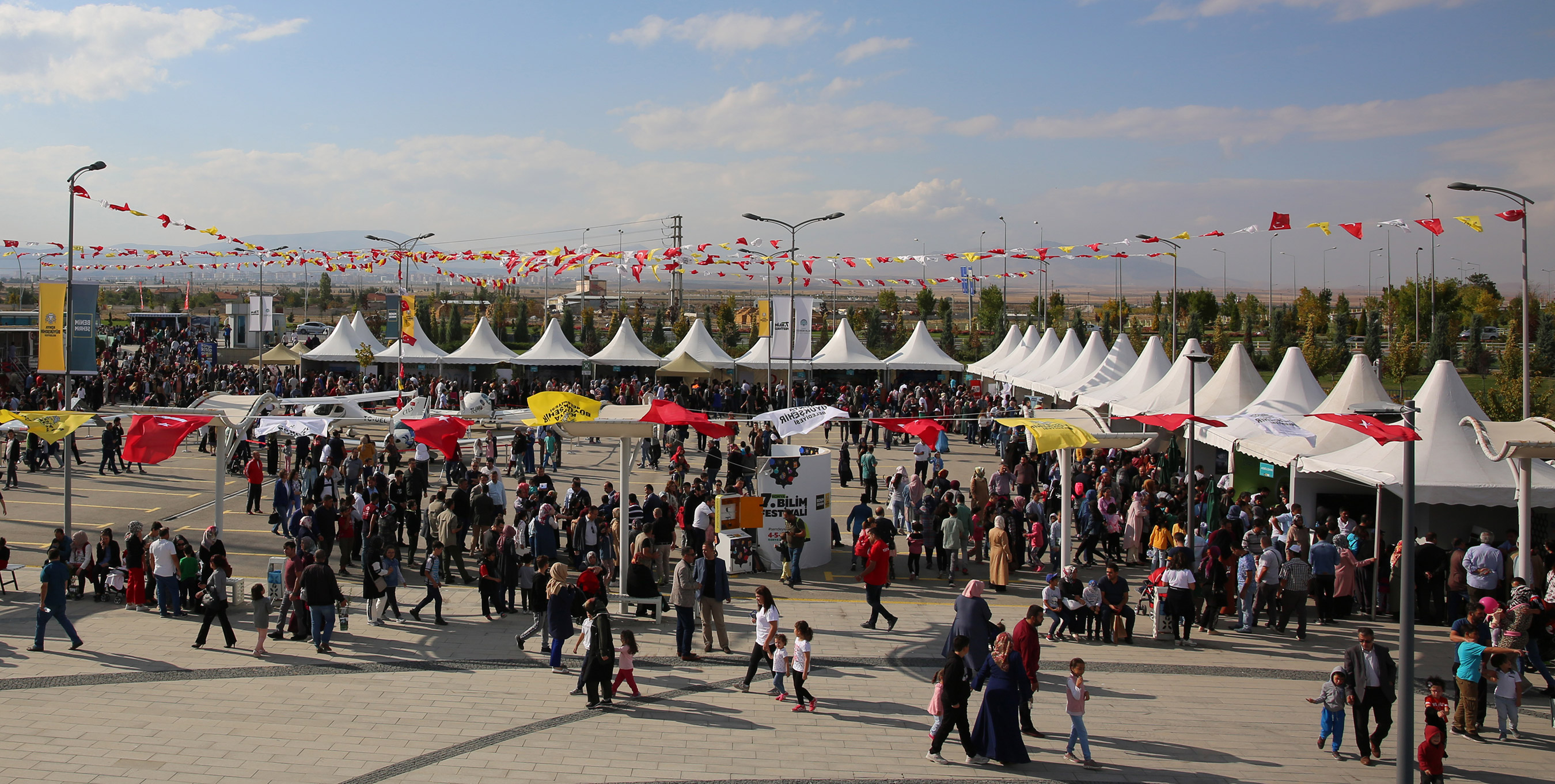 Türkiye'nin En Eğlenceli Bilim Festivalini 150 Bin Kişi Ziyaret Etti 