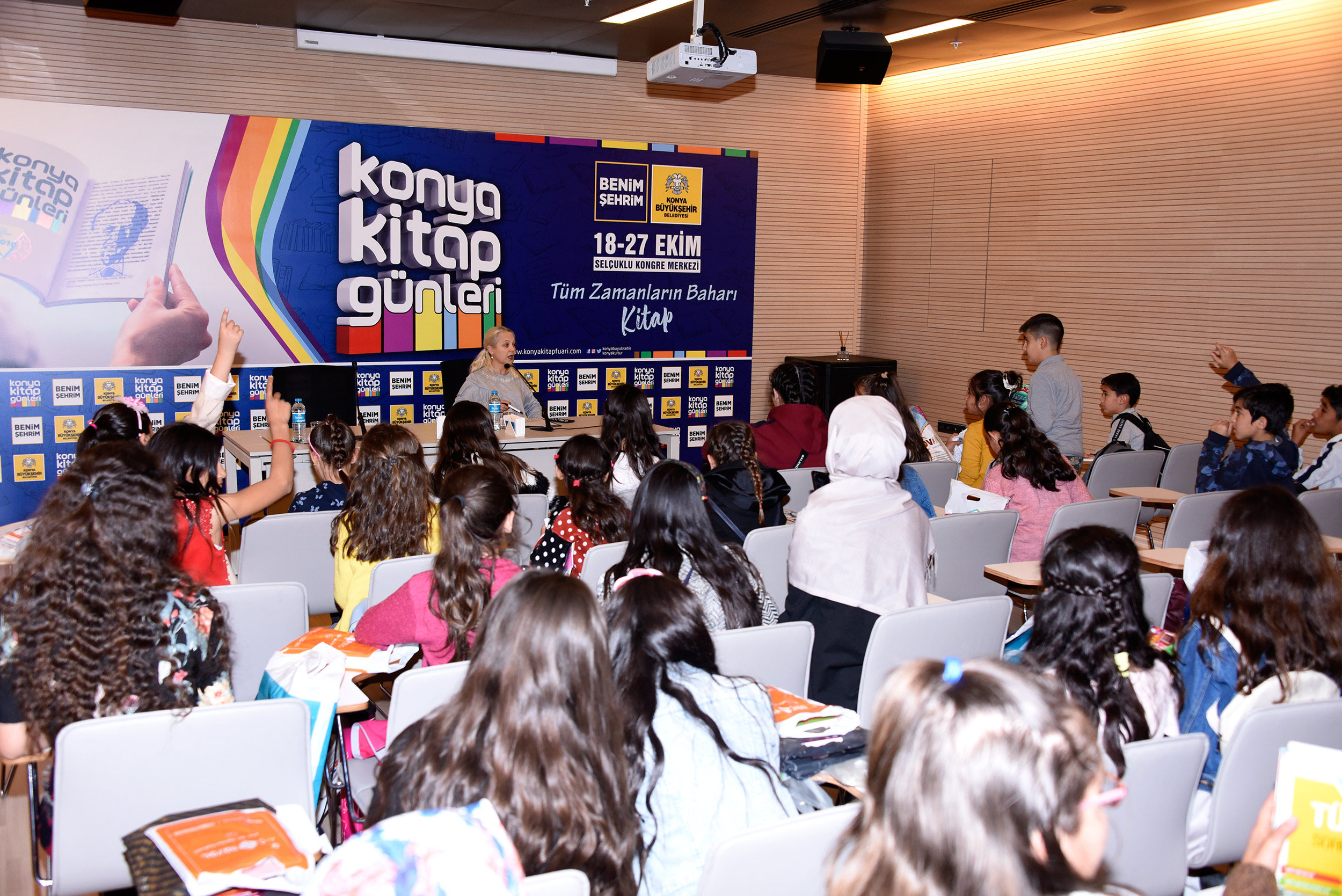 Kitapseverlerin Buluşma Noktası; Konya Kitap Günleri 