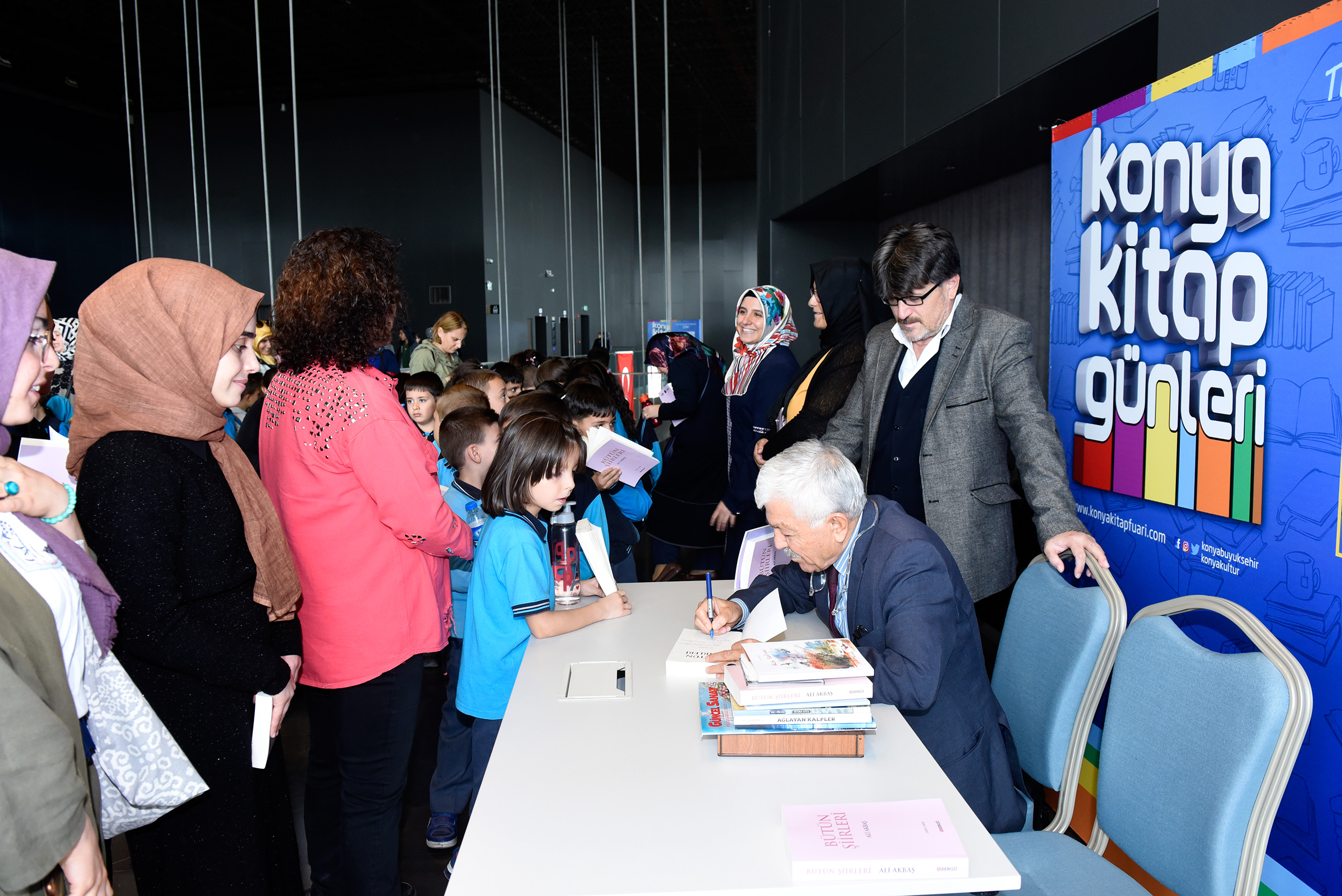 Kitapseverlerin Buluşma Noktası; Konya Kitap Günleri 