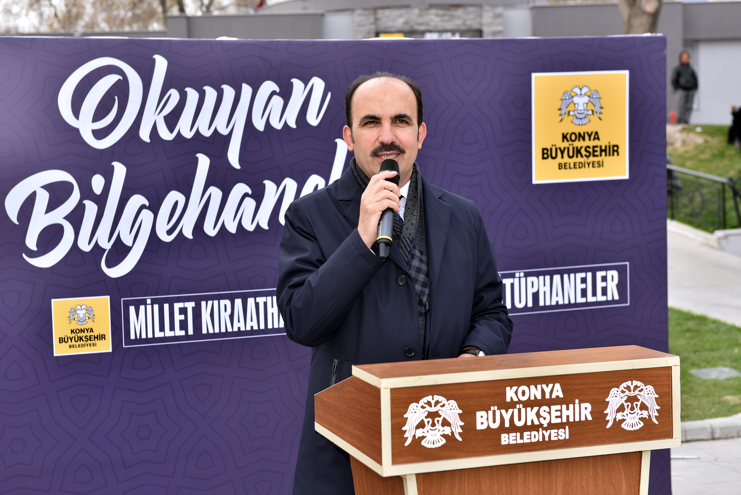 Başkan Altay Öğrencilerle Birlikte Kitap Okudu
