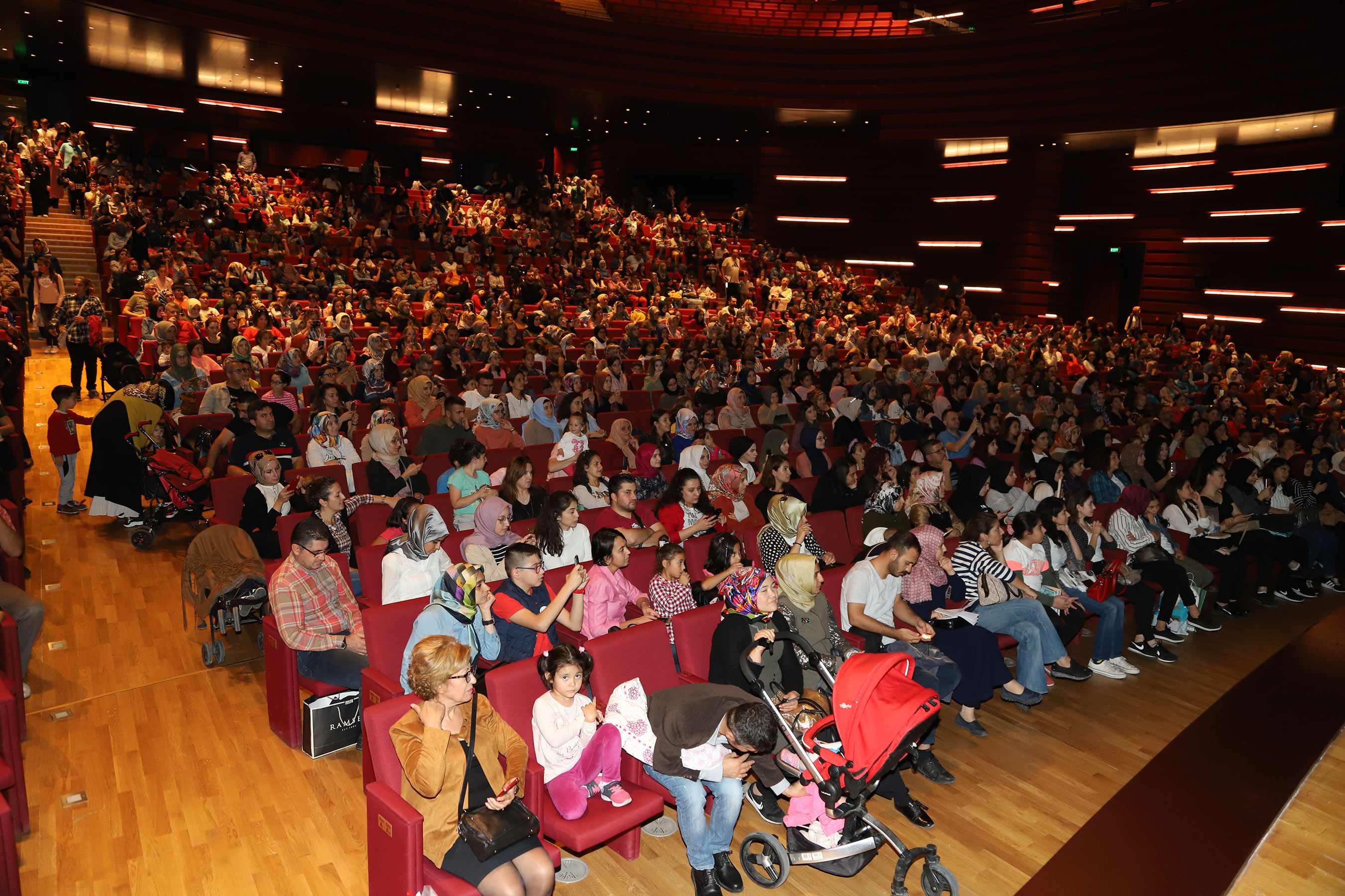 Konya Kitap Günleri Yoğun İlgi Görüyor