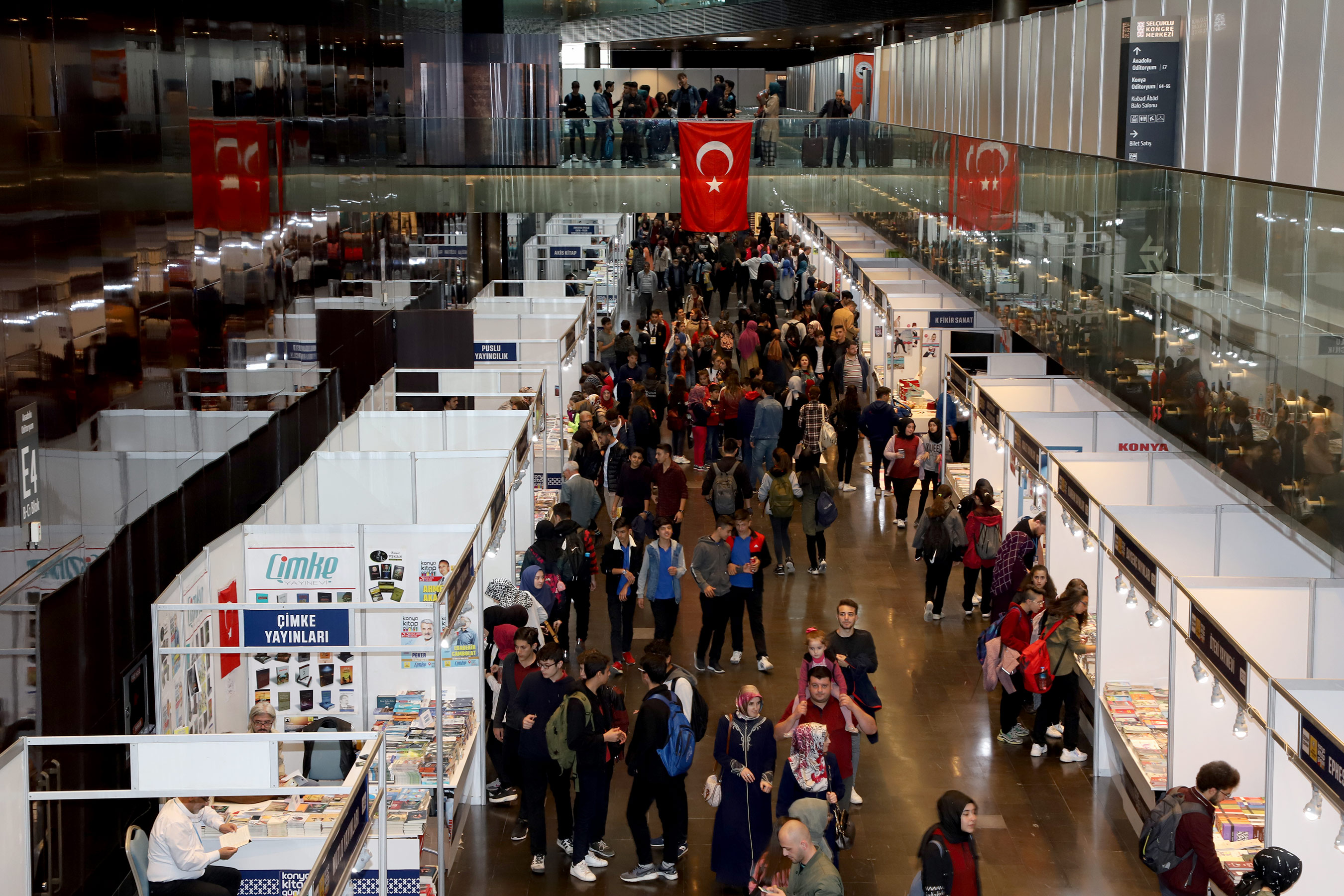 Konya Kitap Günleri'nde Ziyaretçi Sayısı 200 Bini Geçti