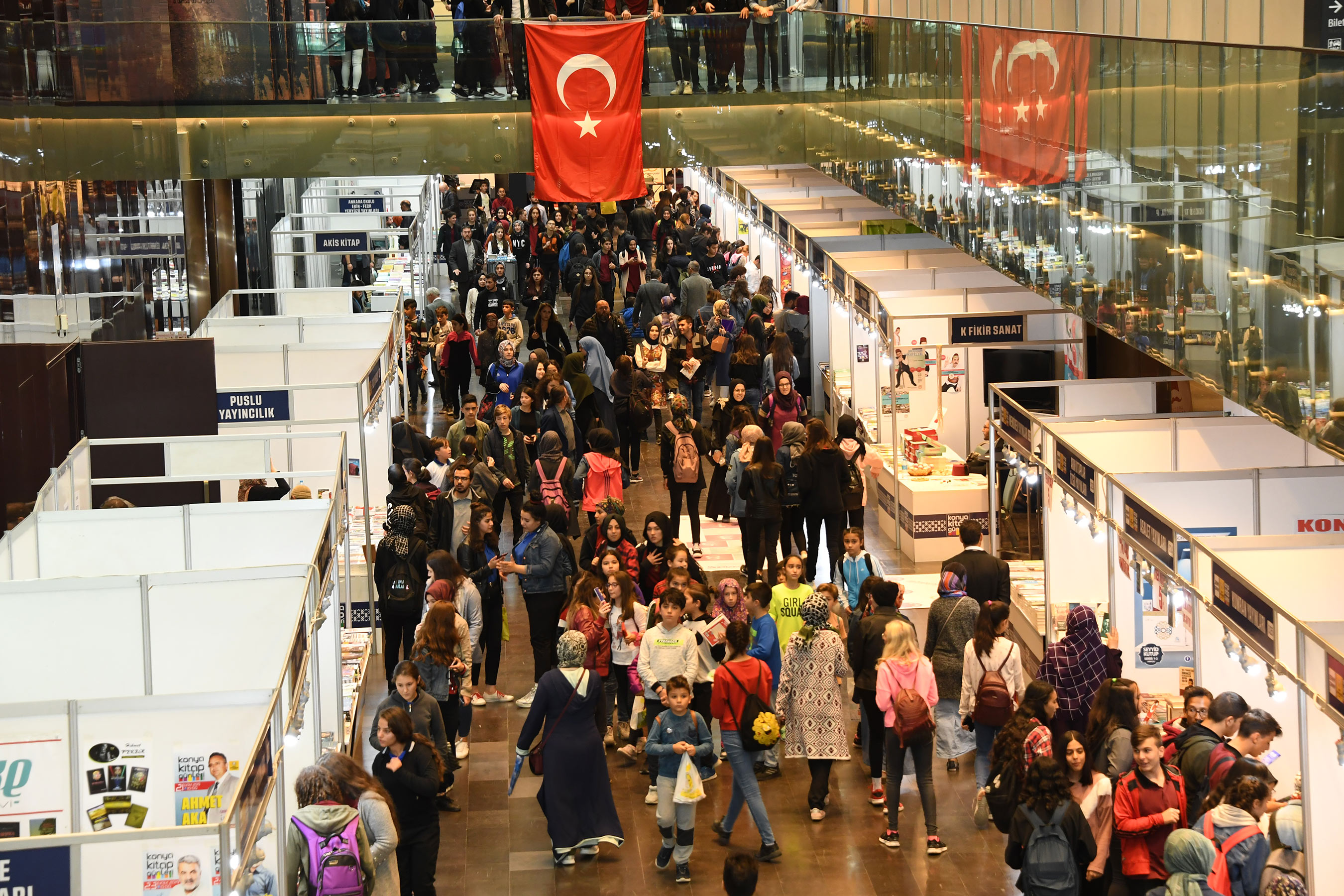 Konya Kitap Günleri'nde Ziyaretçi Sayısı 200 Bini Geçti