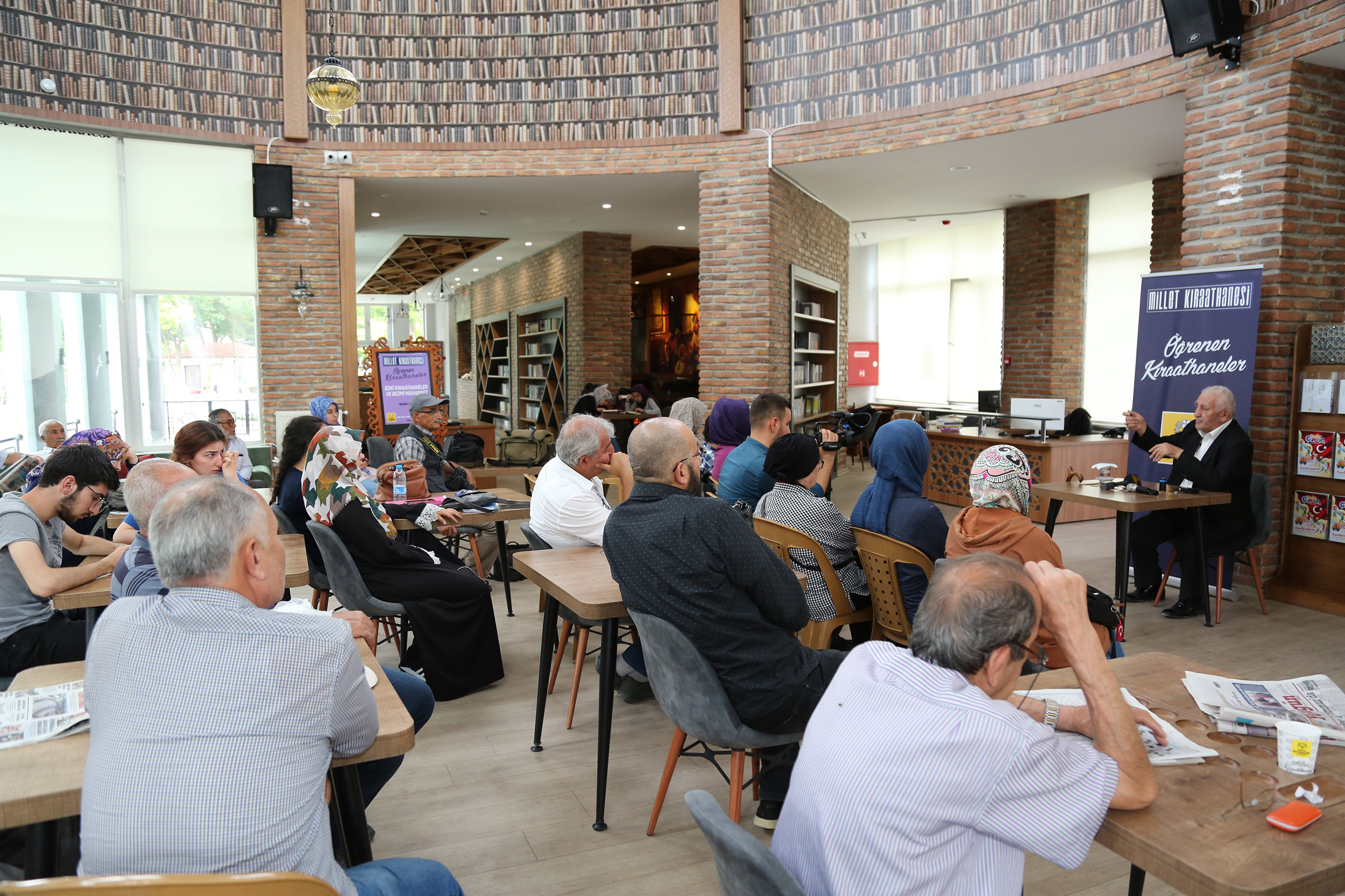 Millet Kıraathanesi Kültürel Faaliyetlere Ev Sahipliği Yapıyor