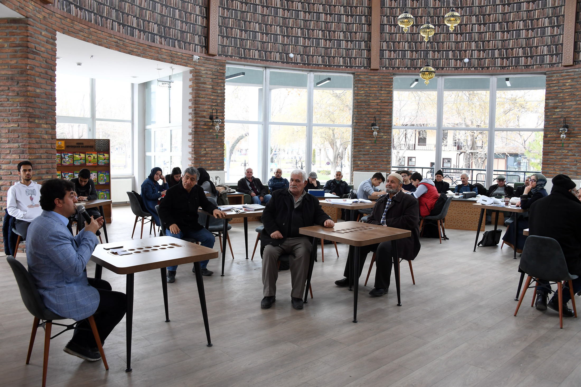 Millet Kıraathanesi Kültür Hayatına Katkı Sağlıyor