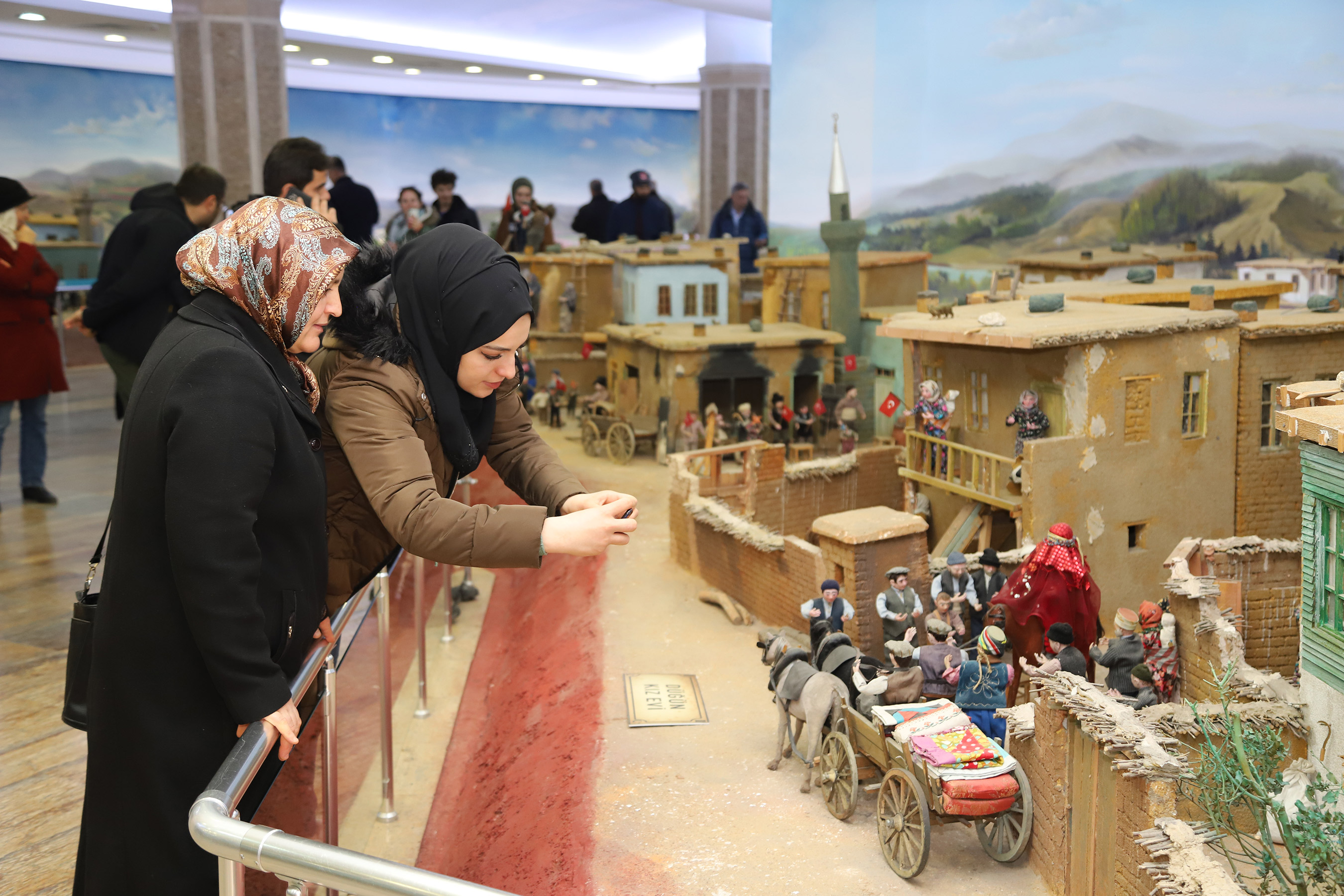 Konya Panorama ve Şehitler Abidesi Mevlana Dostlarıyla Dolup Taşıyor 