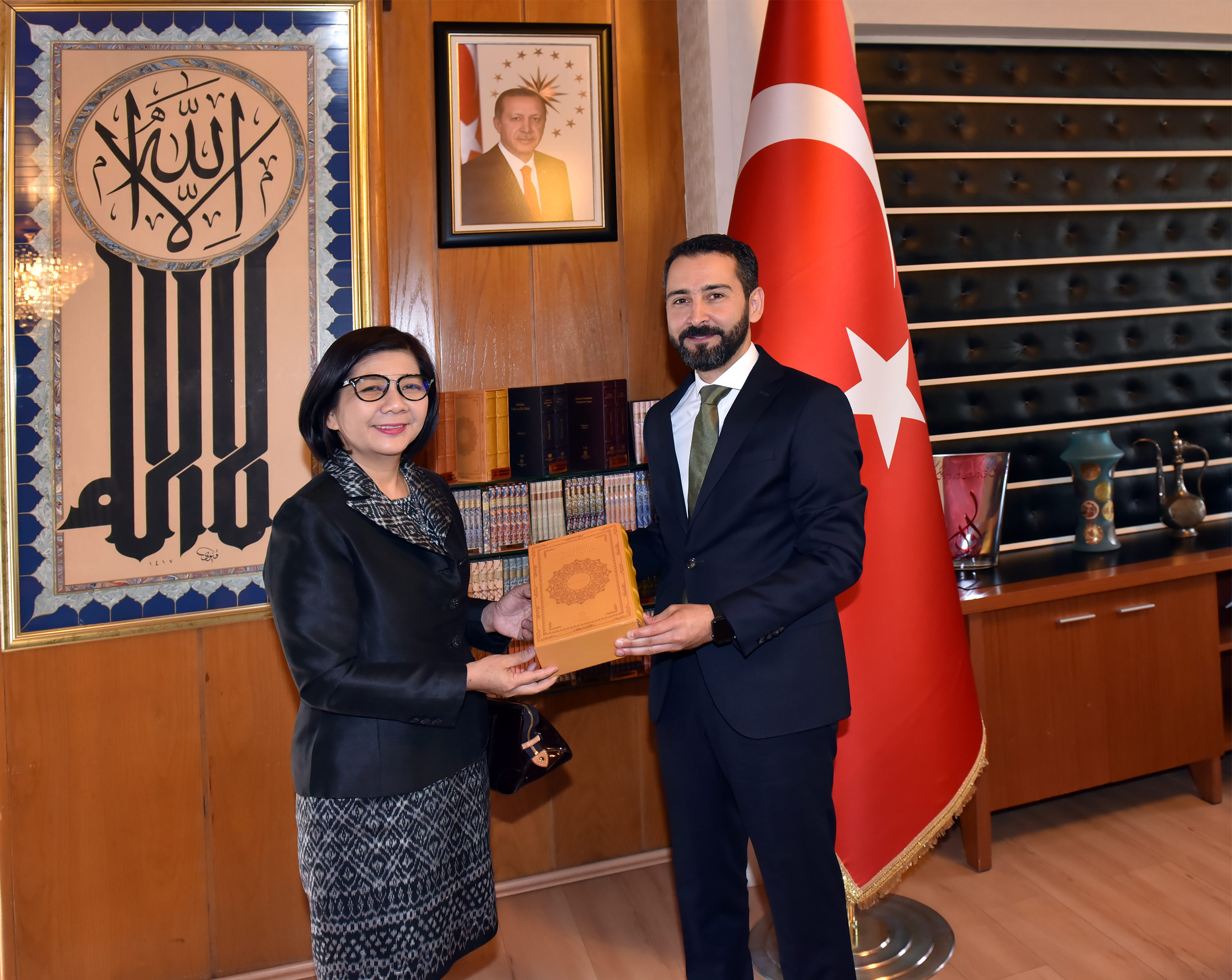 Tayland Büyükelçisi'nden Büyükşehir'e Ziyaret