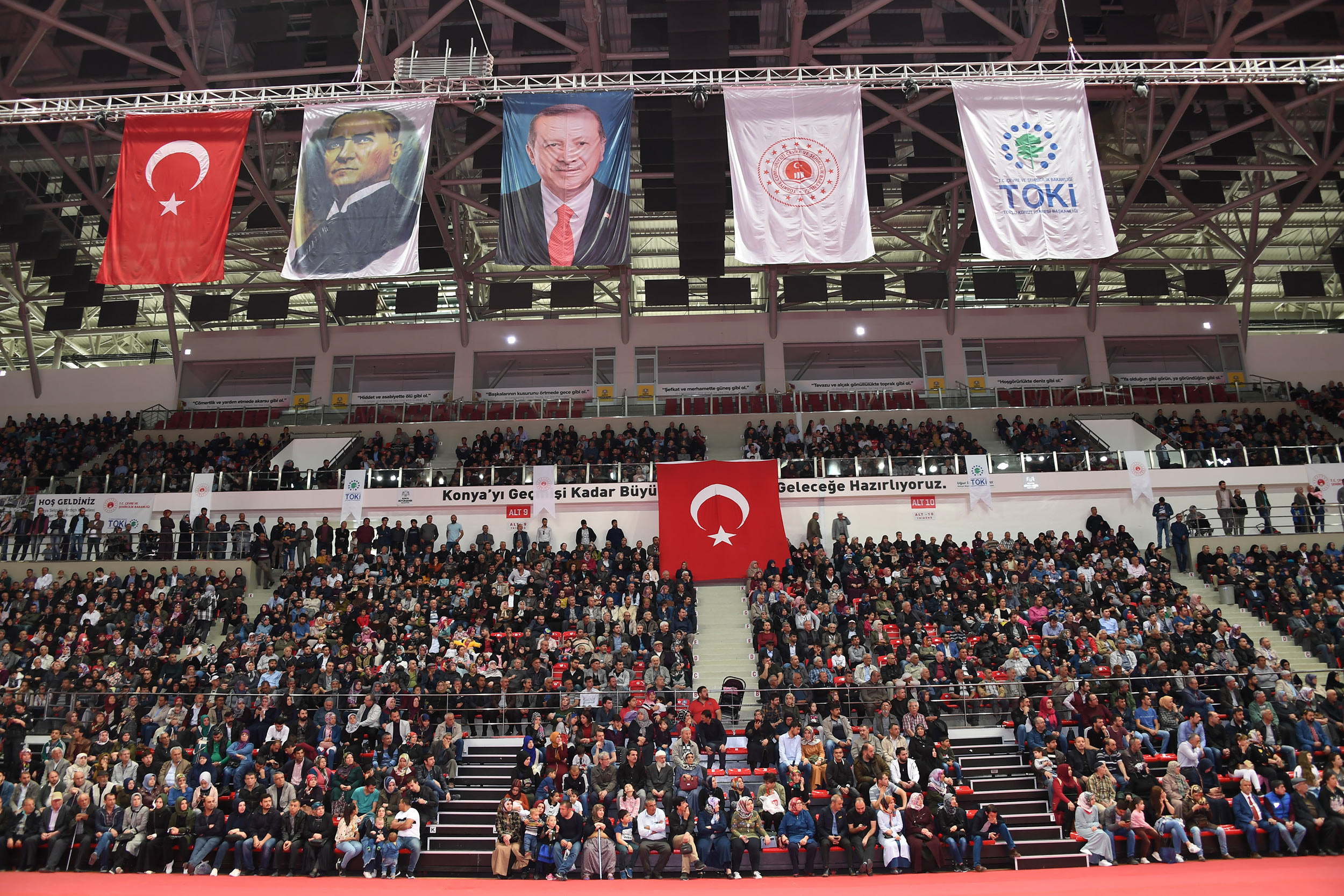 Bakan Kurum Sosyal Konutların Kuralarını Çekti