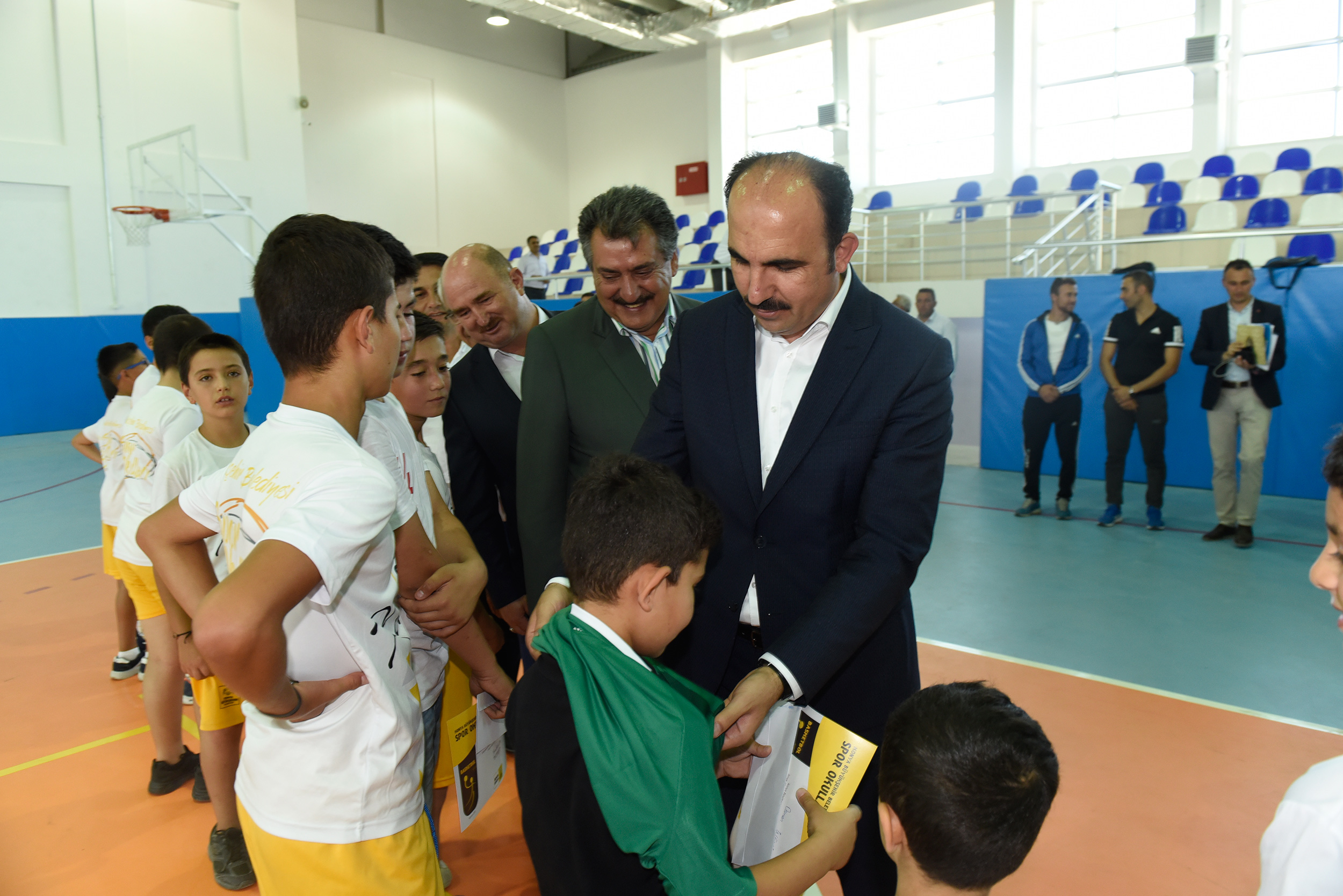 Başkan Altay Cihanbeyli ve Altınekin'i Ziyaret Etti