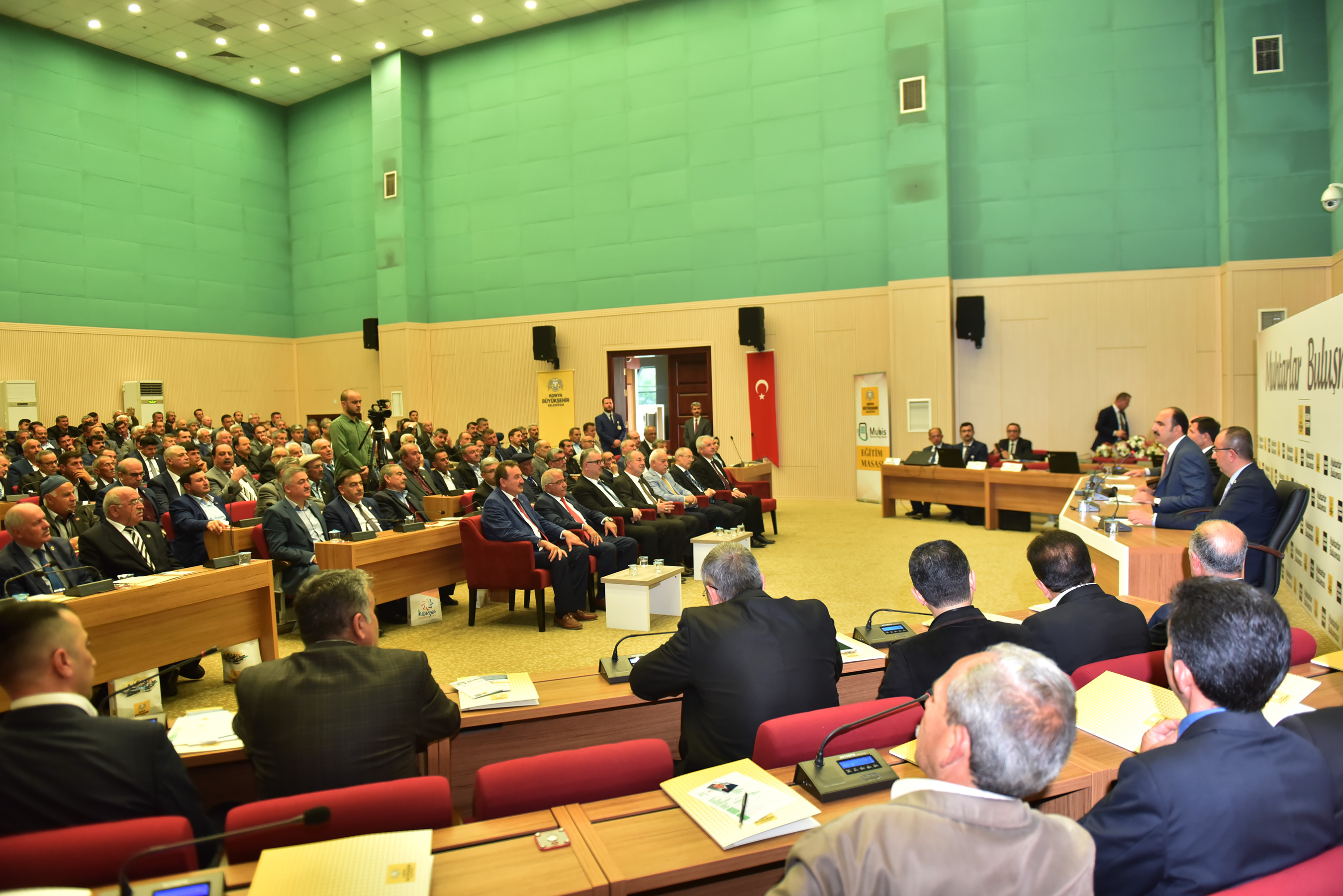 Başkan Altay, Konya Merkezdeki Muhtarlarla Buluştu
