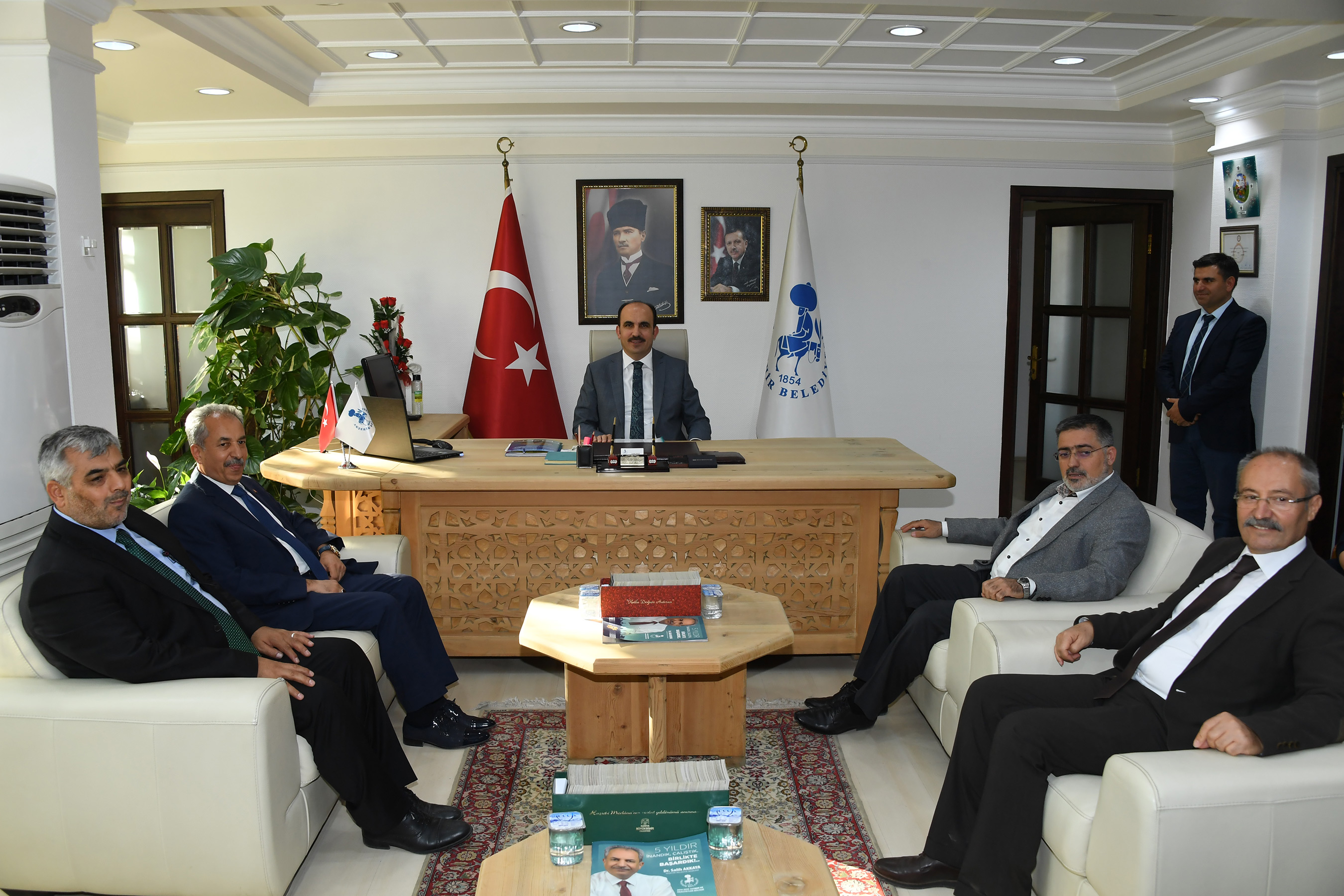 Başkan Altay'dan Tuzlukçu ve Akşehir'e Ziyaret
