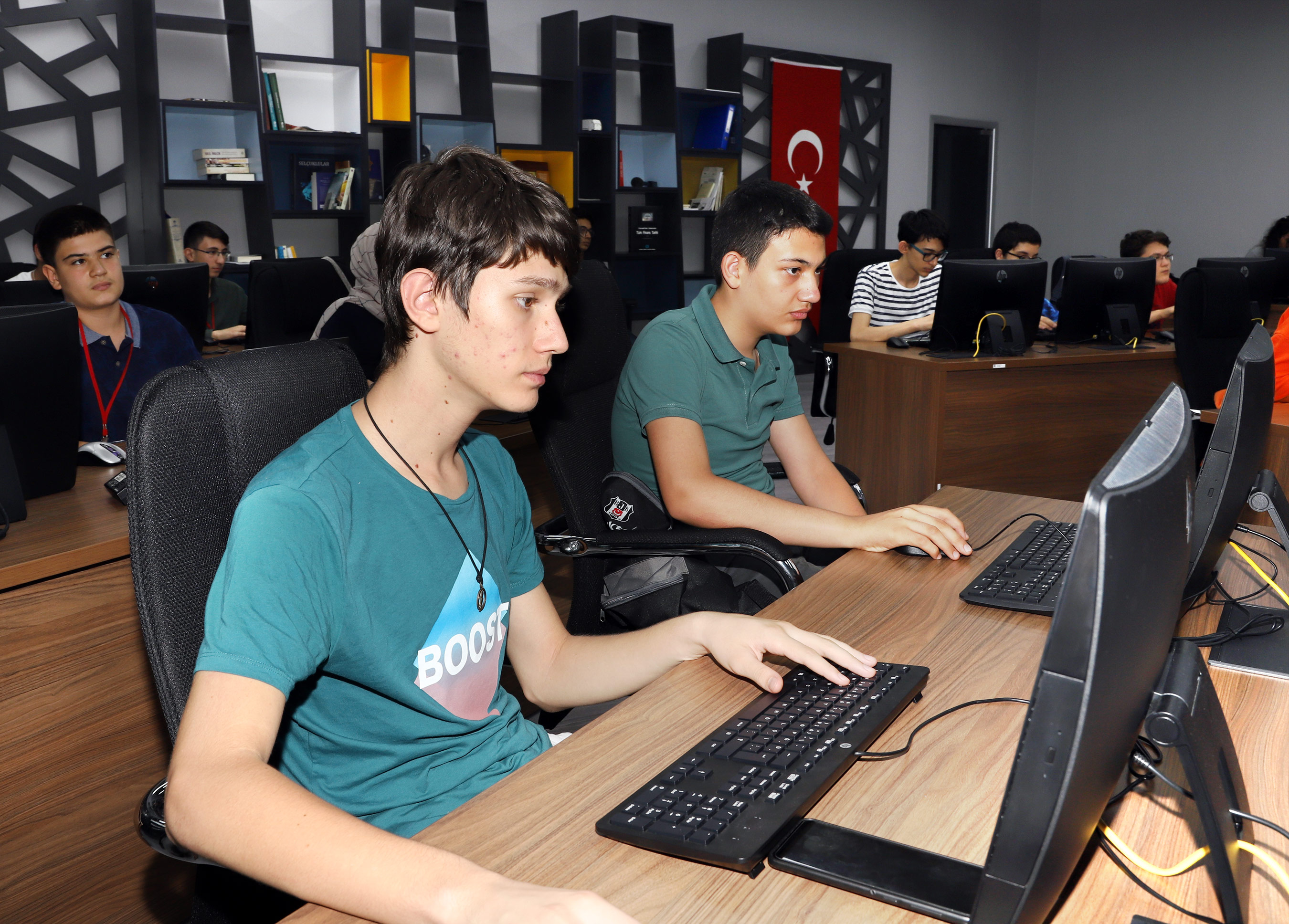 Bilim Merkezi'nden 'Yeni Ufuklarda Yaşam Arayışı' Temalı Eğitim  