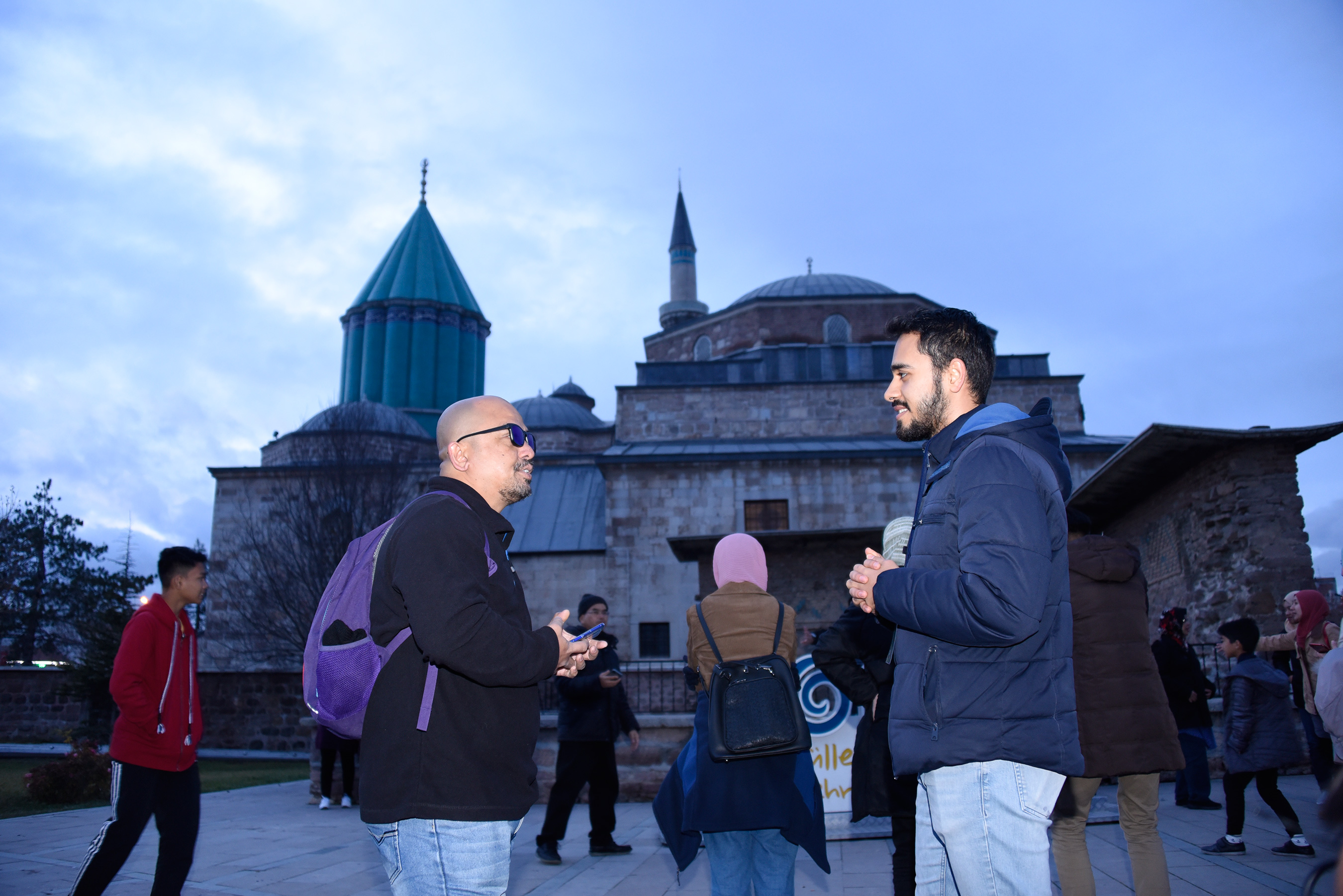Gençler Turistlerle Konuşarak Yabancı Dillerini Geliştiriyor
