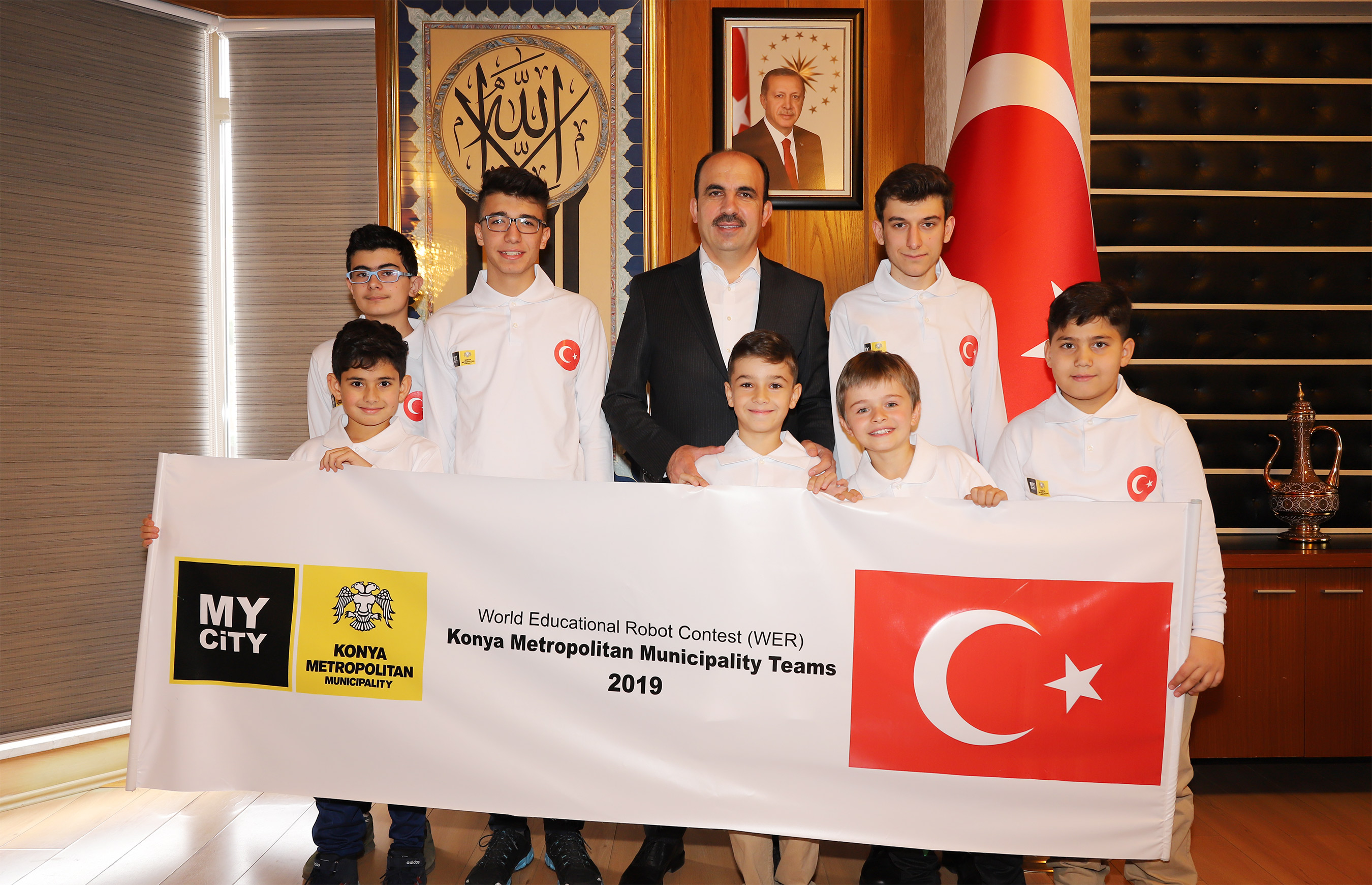 Başkan Altay Dünya Robot Yarışmasına Katılacak Öğrencileri Tebrik Etti 