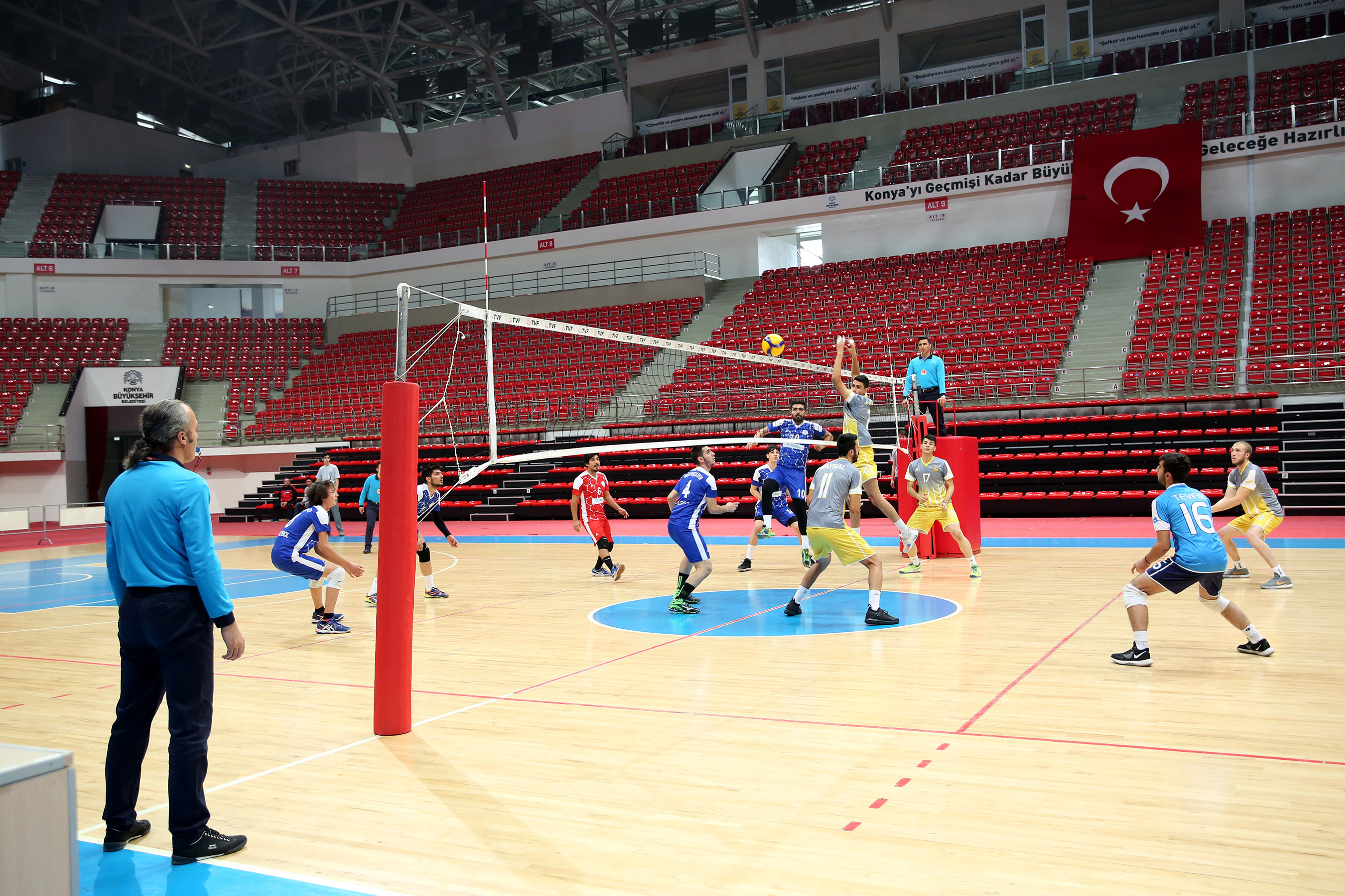Voleybol Takımımız Dolu Dizgin