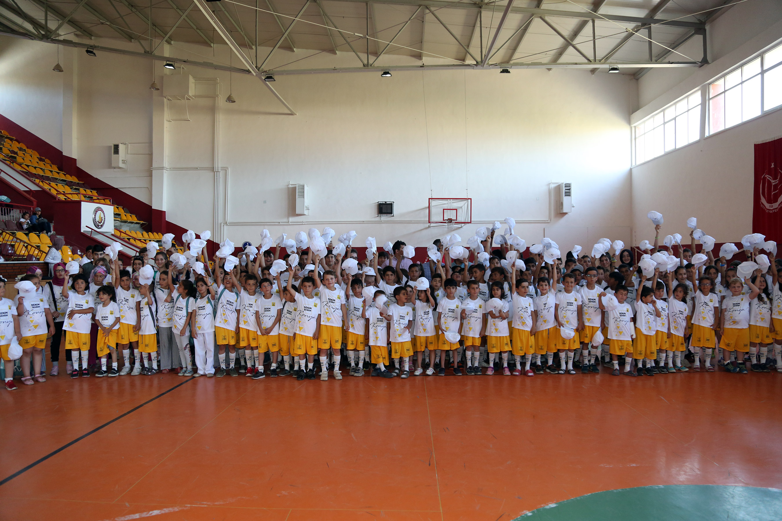 28 İlçede Yaz Spor Okulları Eğitimlere Başladı