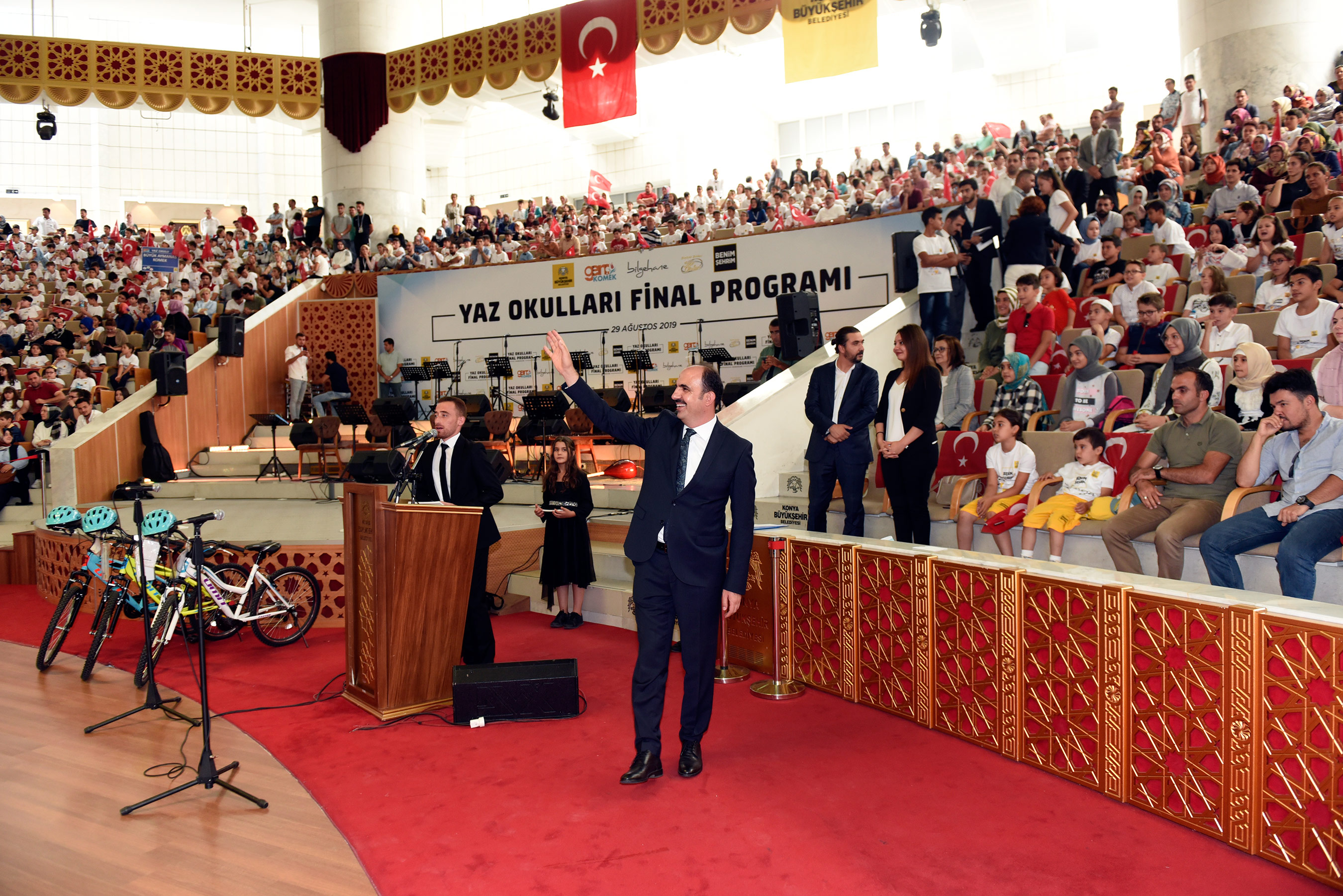 Büyükşehir Yaz Okullarından Coşkulu Final 