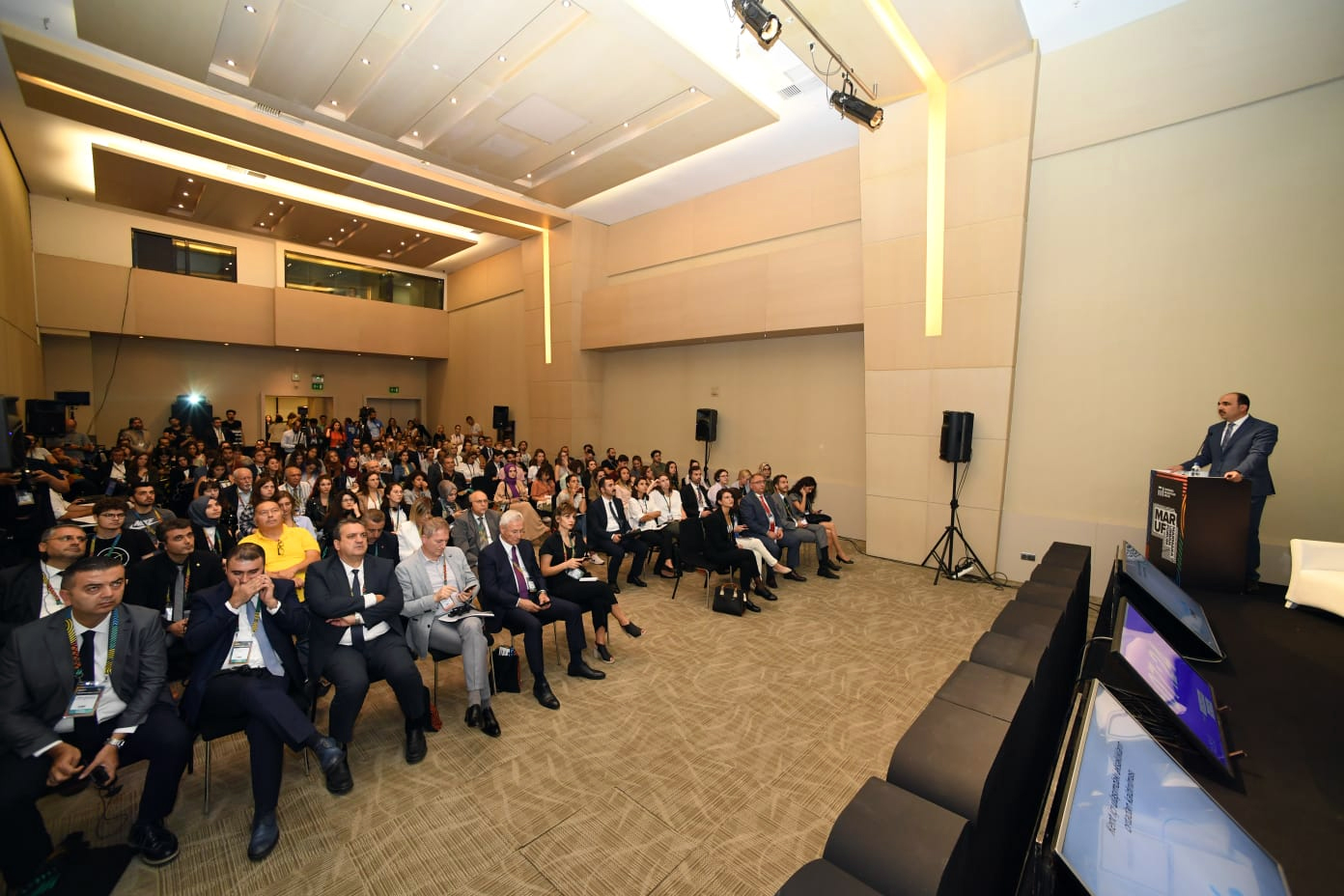 Başkan Altay, Marmara Uluslararası Kent Forumuna Katıldı