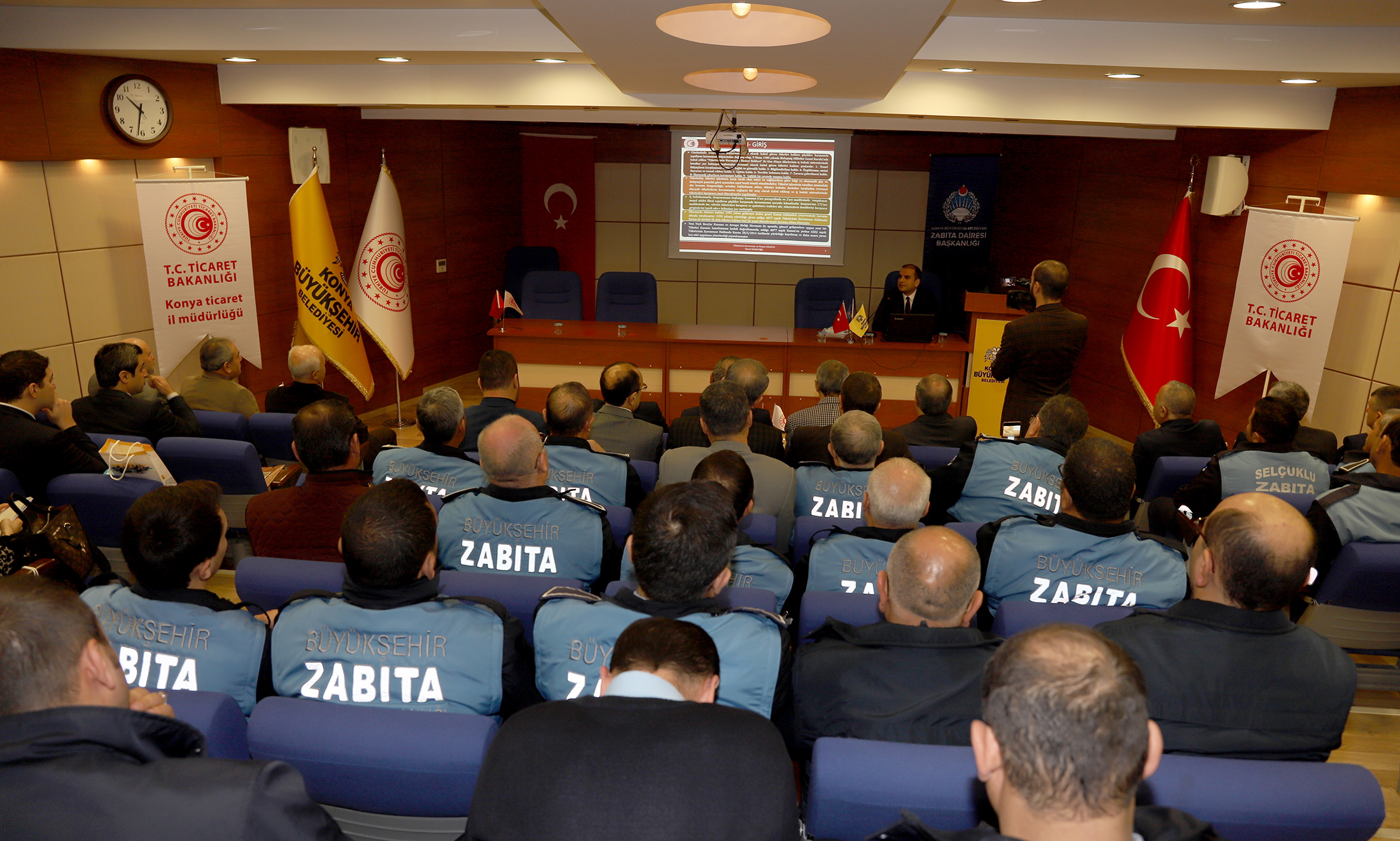 Büyükşehir'de Tüketici Hakları Çalıştayı Düzenlendi 