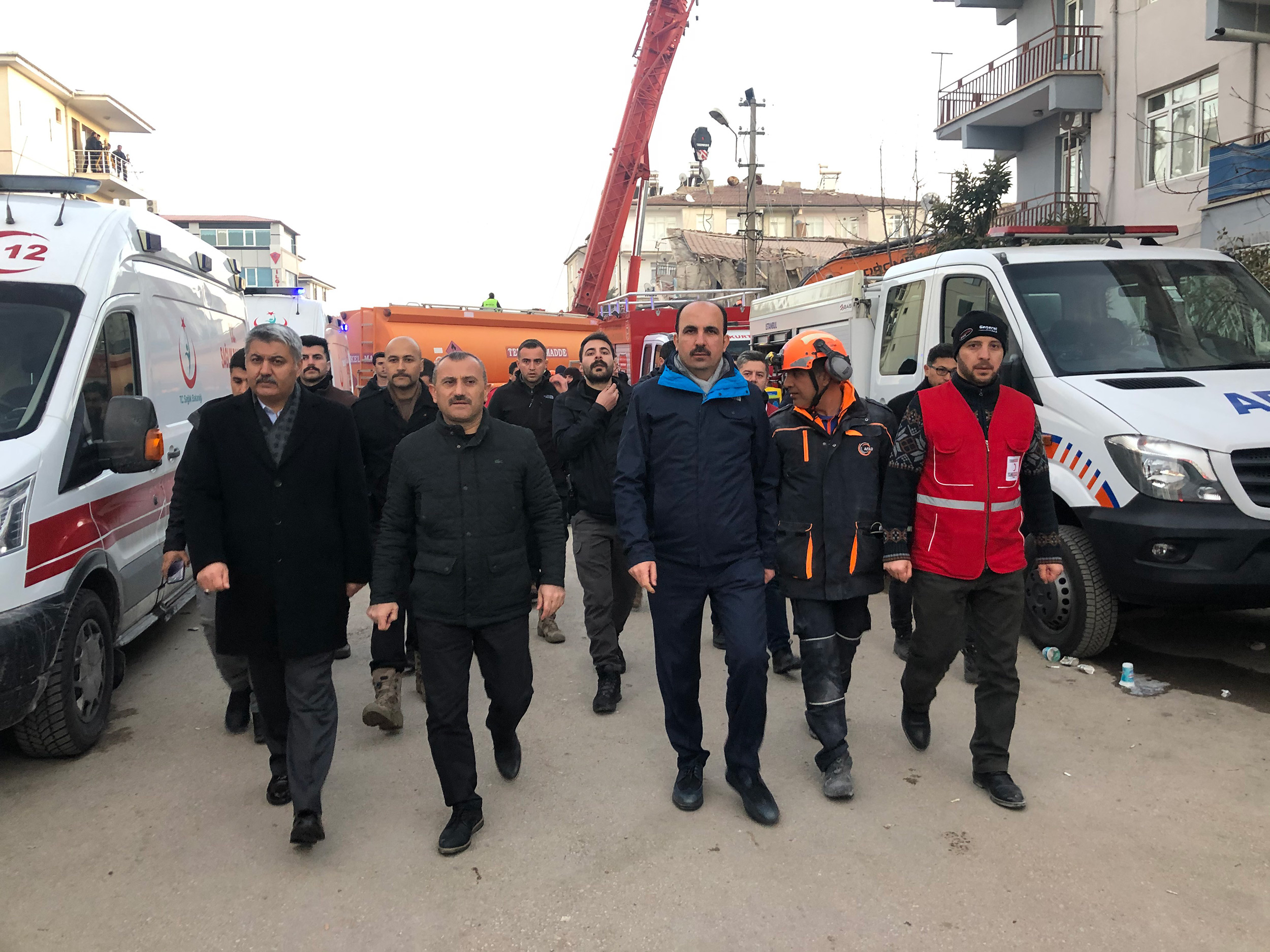 Başkan Altay Deprem Bölgesini Ziyaret Etti