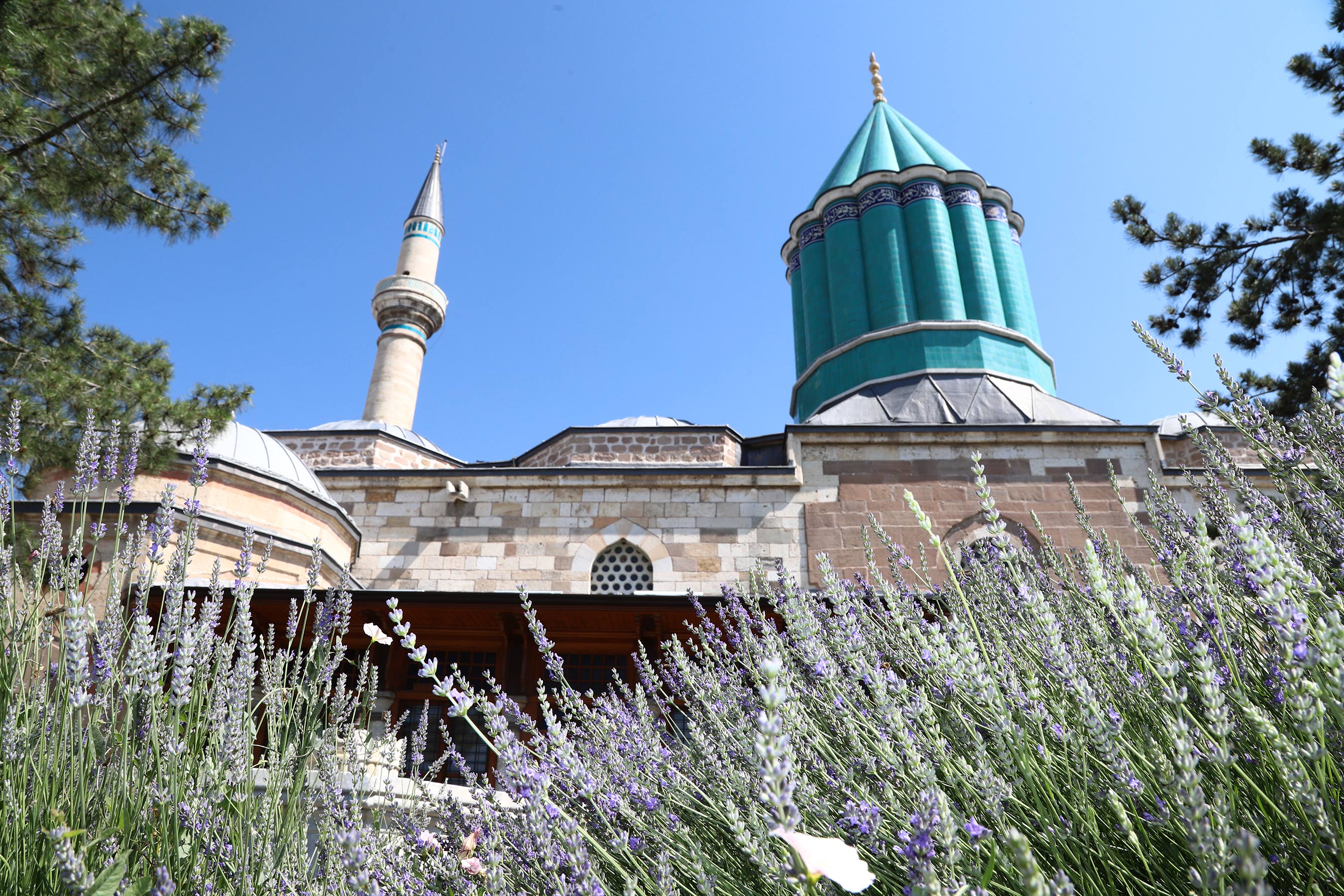 Mevlana Türbesi'nin Yeşil Kubbesi Restore Ediliyor