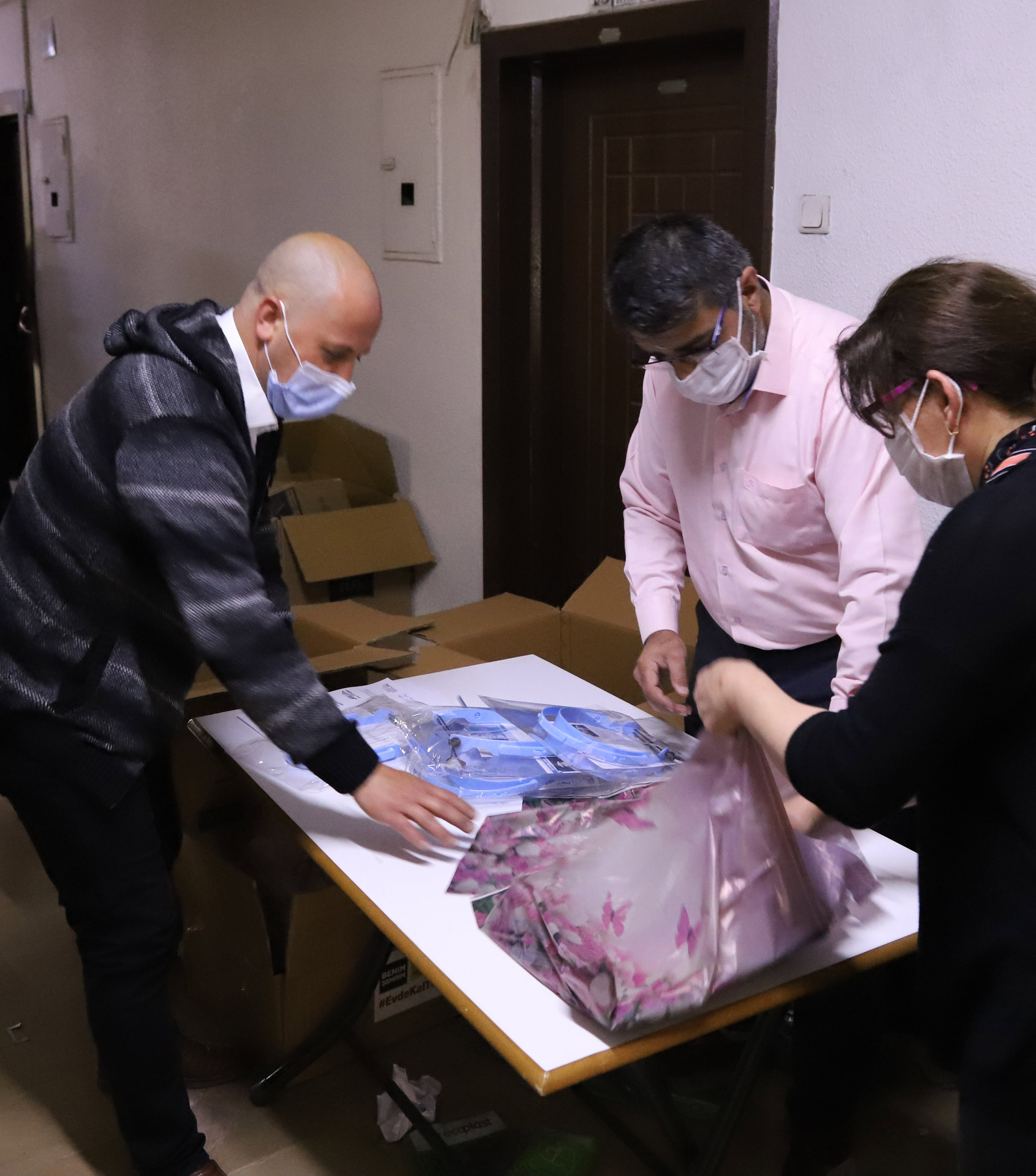 Başkan Altay'dan Berber ve Kuaförlere Destek