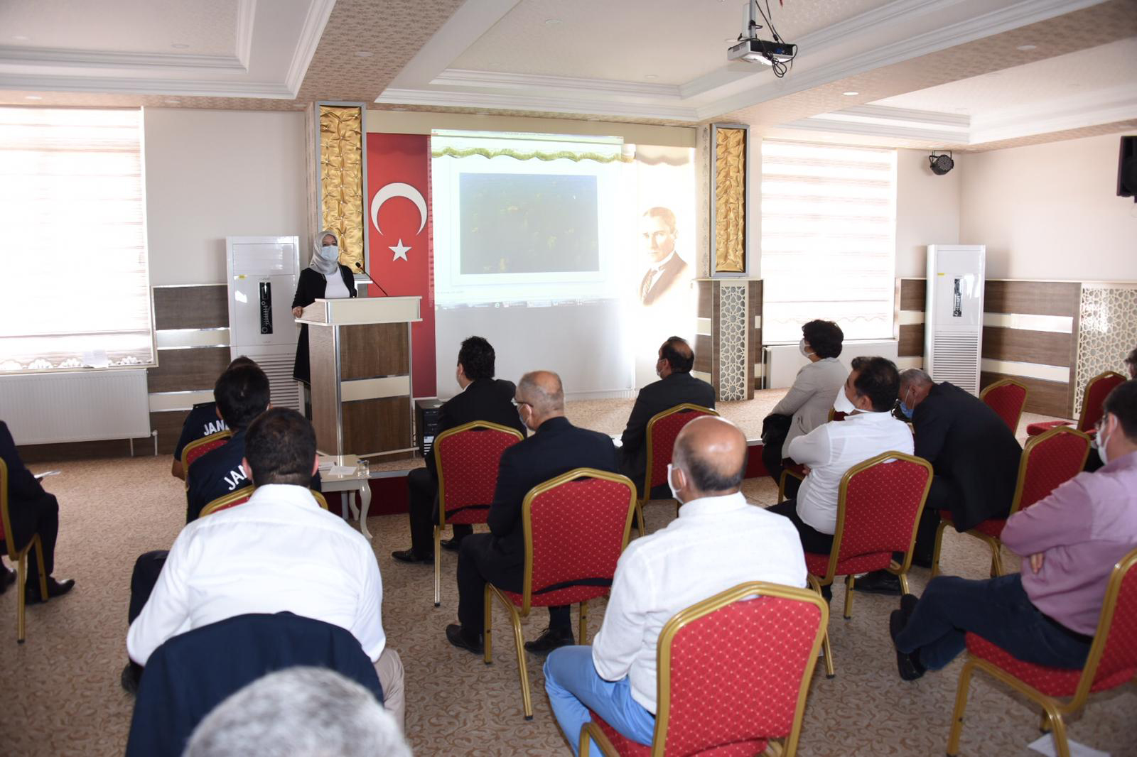 Beyşehir Gölü'nün Temizlenmesi Çalışmaları Masaya Yatırıldı
