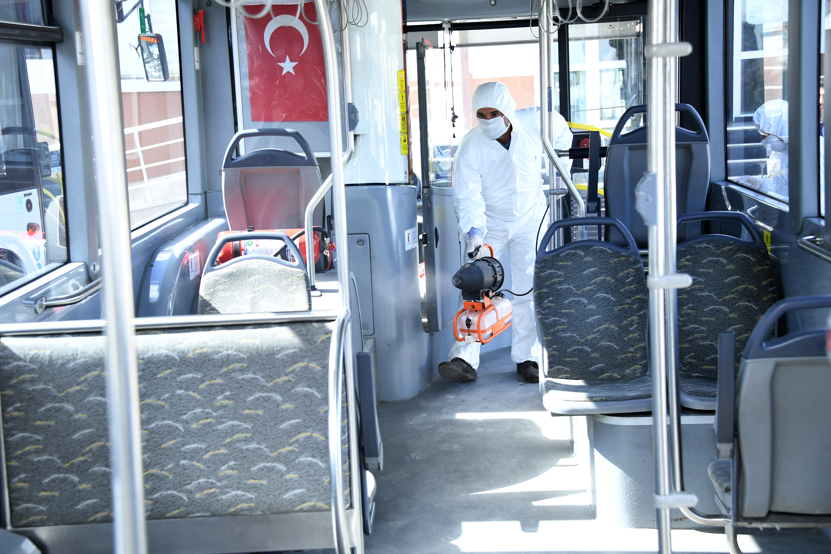 Büyükşehir Koronavirüsle Mücadeleyi Etkin Şekilde Sürdürüyor 