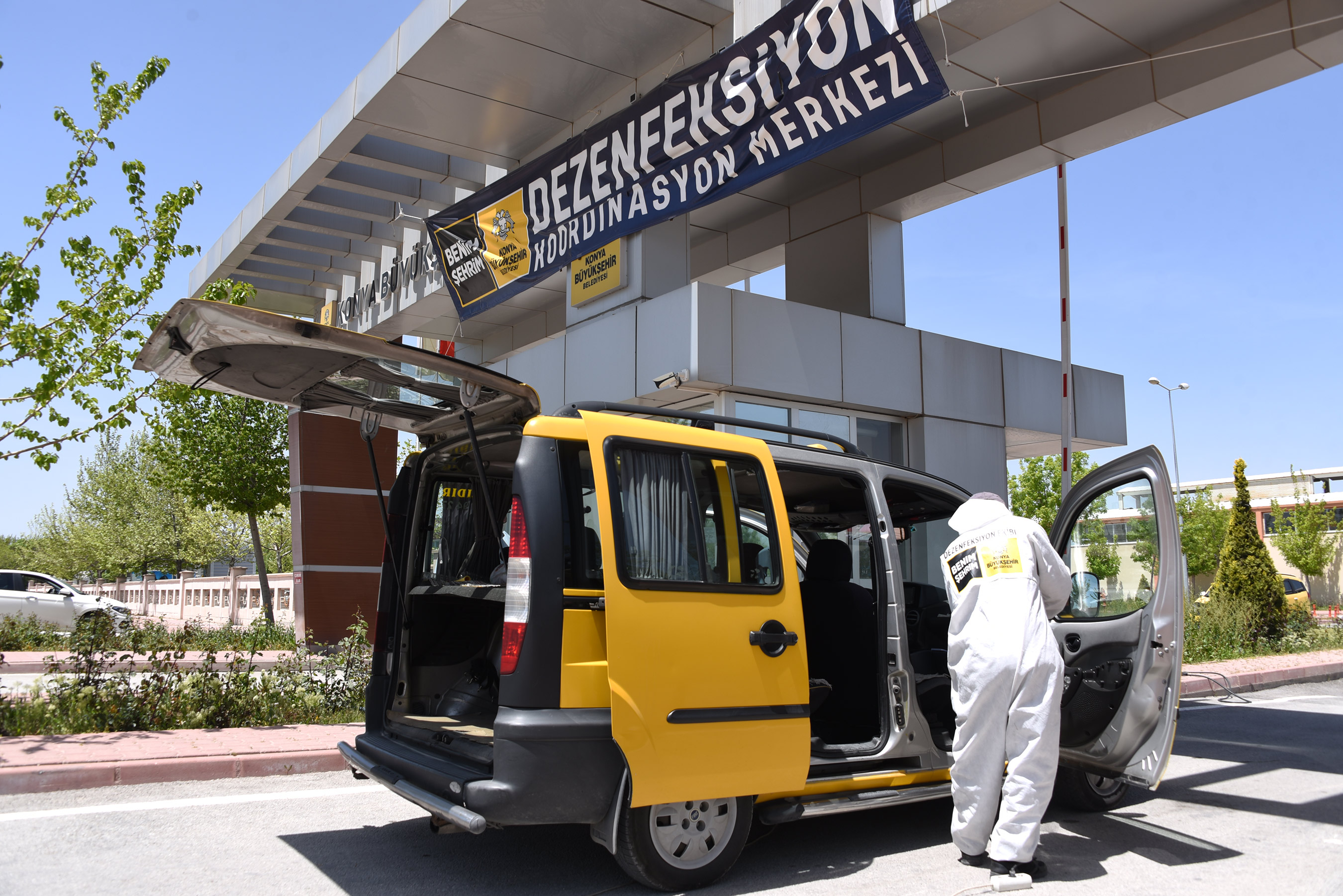 Ticari Taksilere ve Hatlı Minibüslere Dezenfeksiyon Hizmeti 