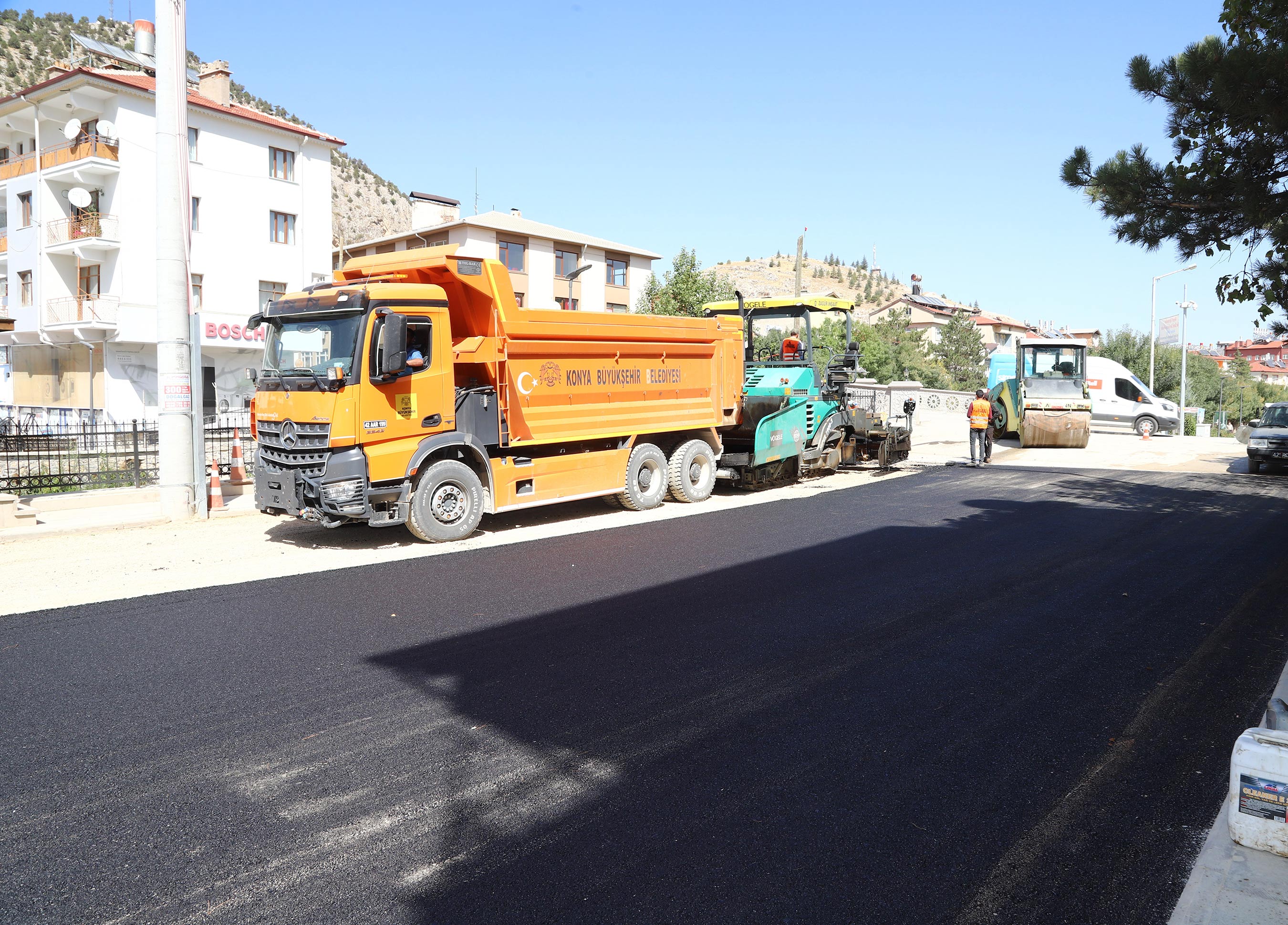 Bozkır Yollarına Büyükşehir Standardı 