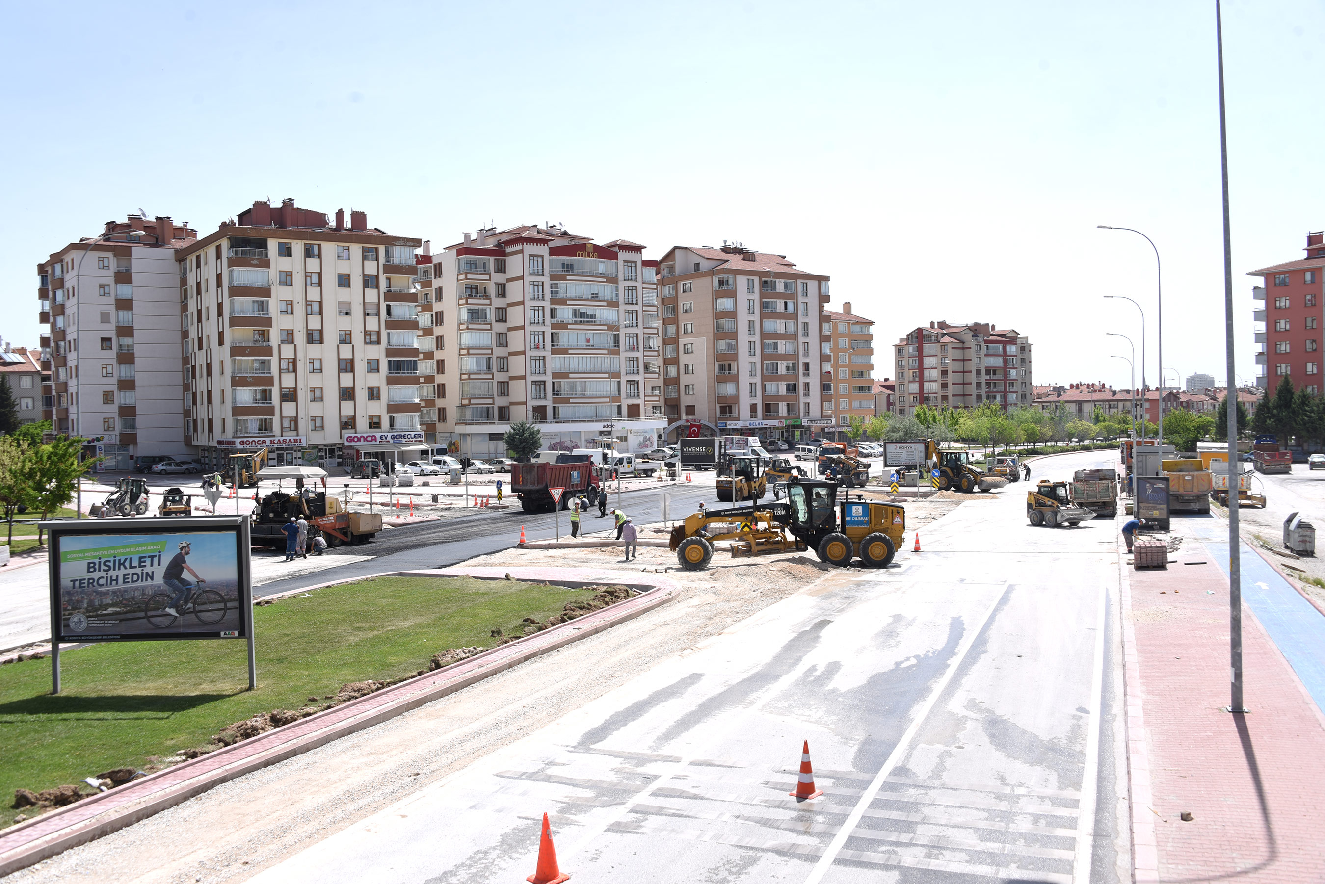 Araç ve Yaya Trafiği İçin Düzenlemeler Yapılıyor