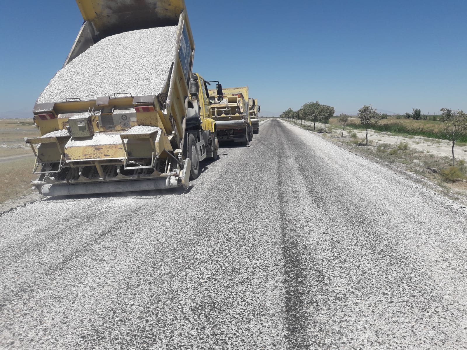 Büyükşehir'den Karapınar'a 183 Kilometre Mahalle Yolu