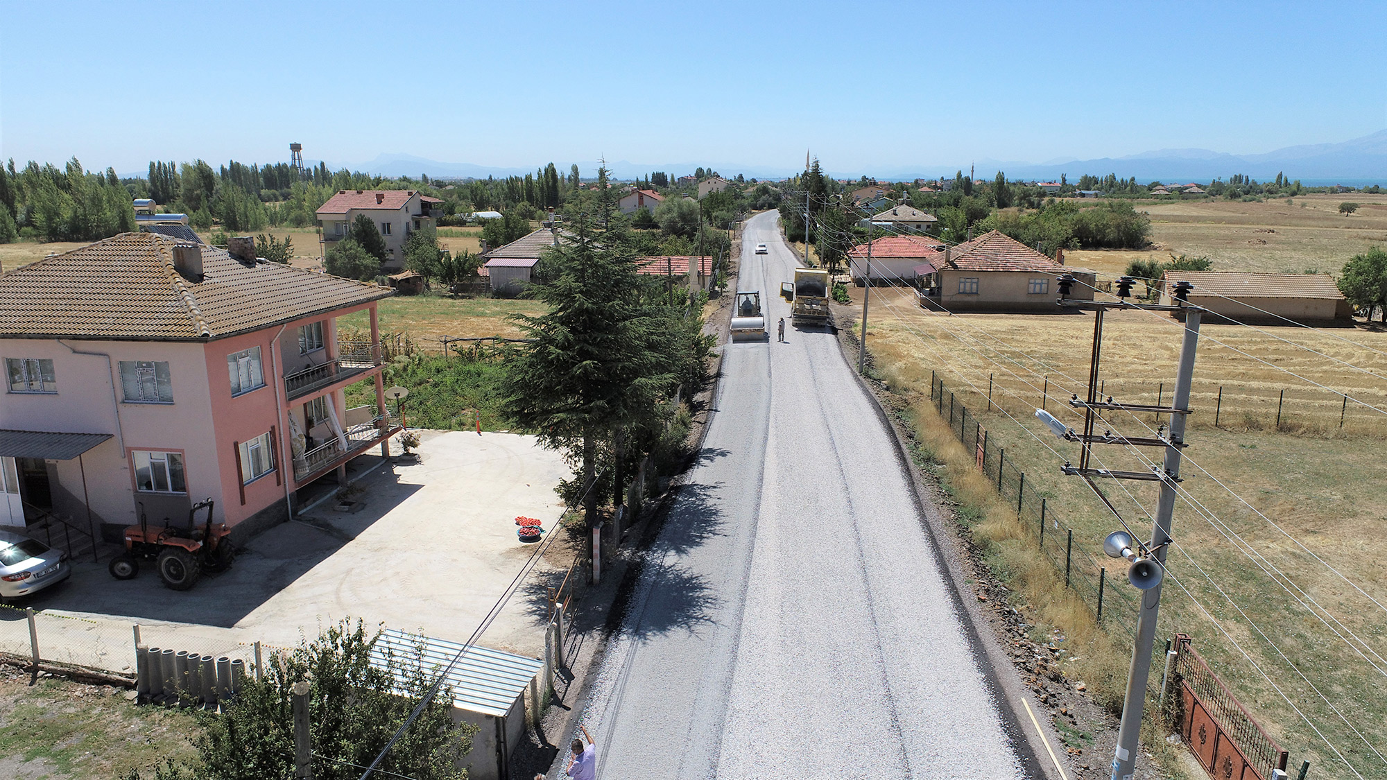 Mahalle Yollarında Kalite Yükseliyor