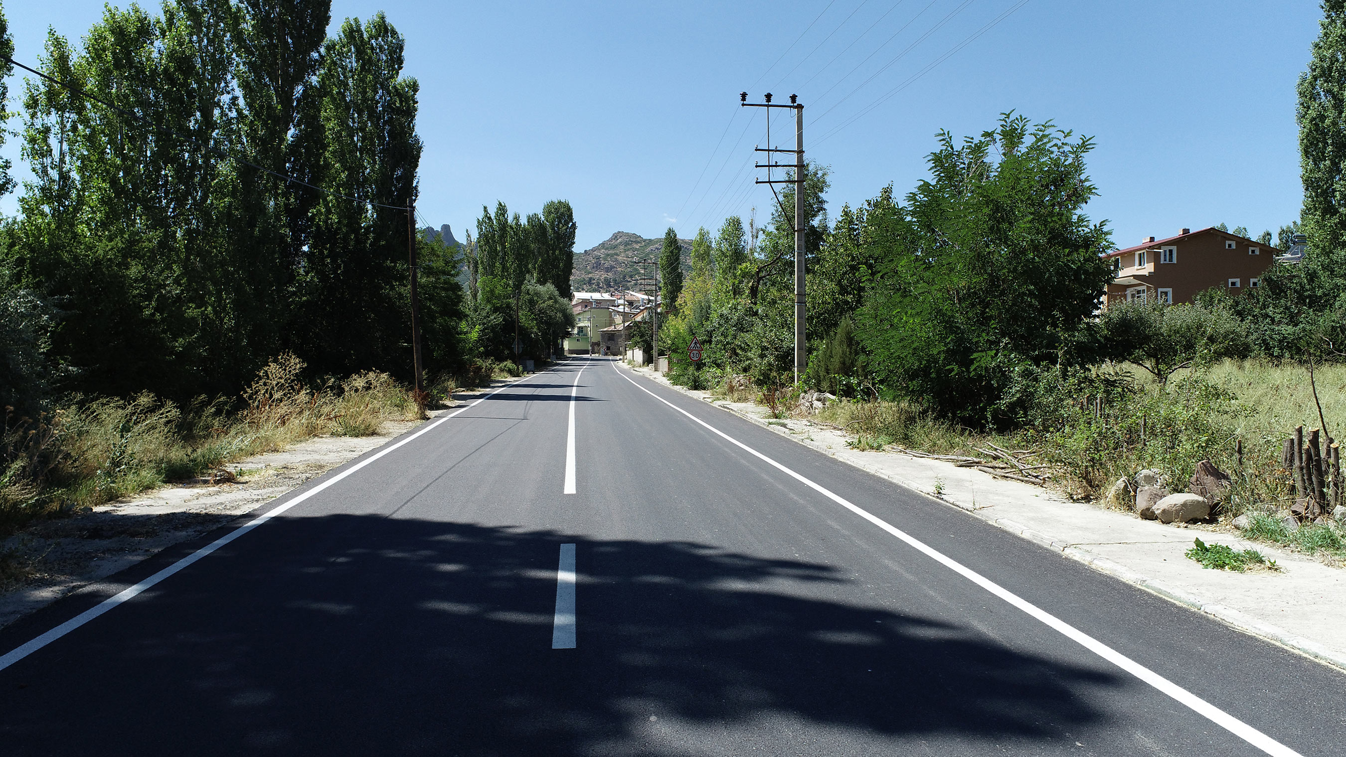 Sağlık Mahallesi'nin 4,5 Kilometrelik Yolu Tamamlandı 