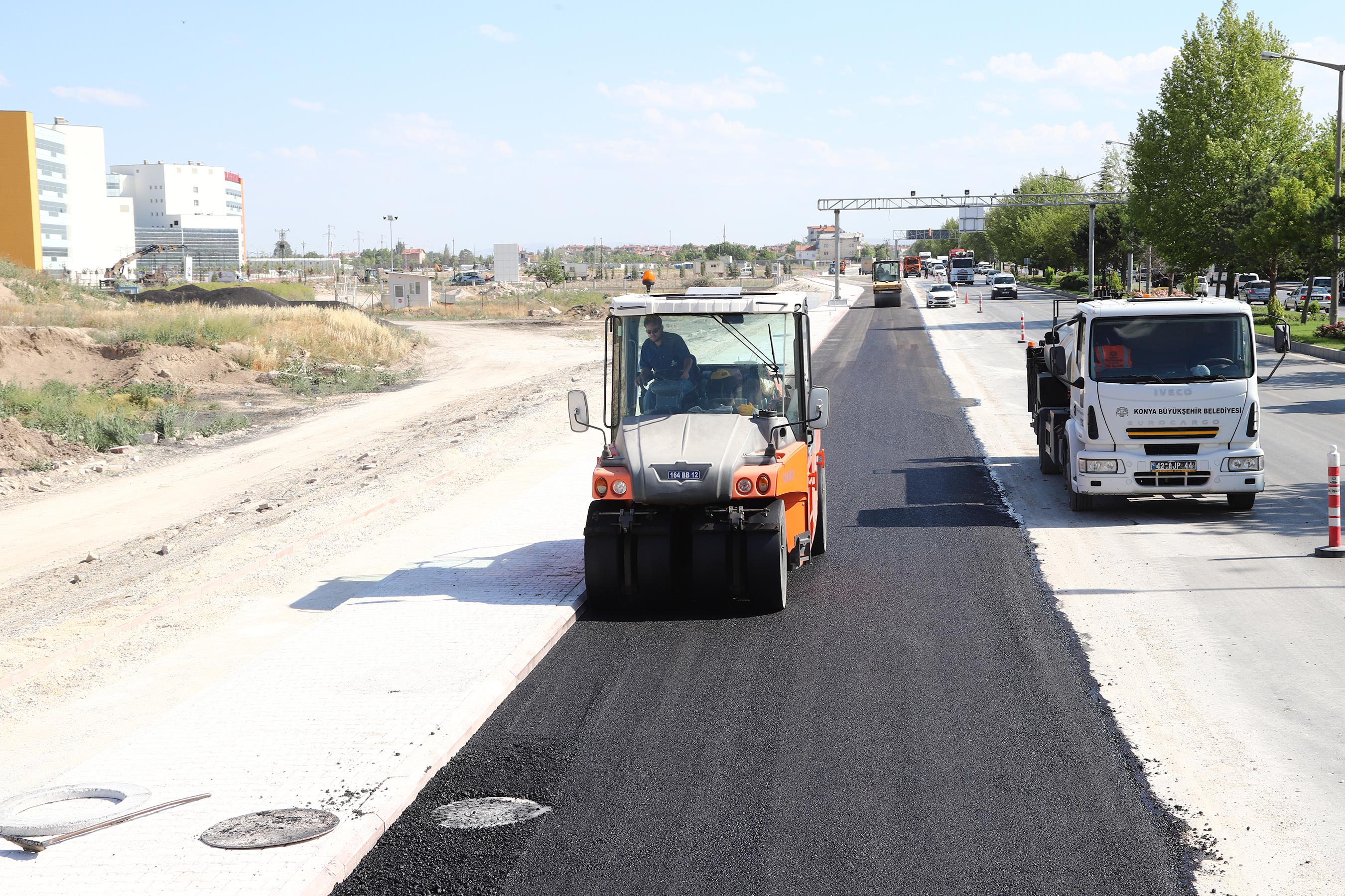 Şehir Hastanesi'nin Ana Giriş Yolu Tamamlandı