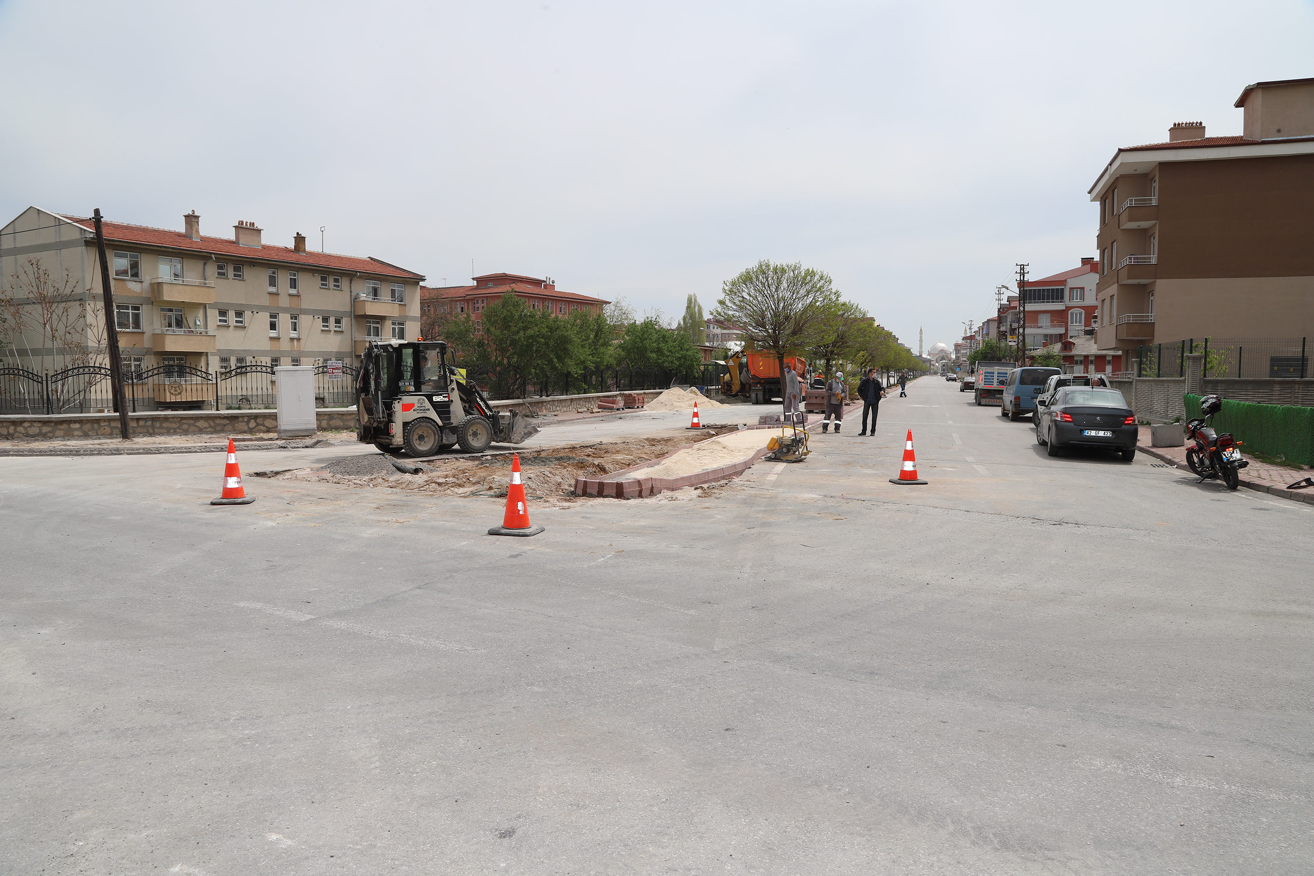 Trafiği Rahatlatmak İçin Kavşaklarda Düzenleme Yapılıyor 