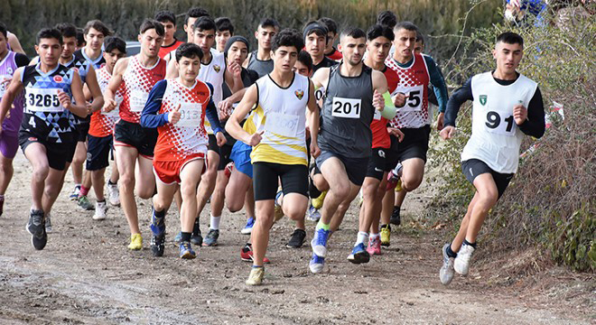 Sporcumuzdan Atletizmde Bronz Madalya 