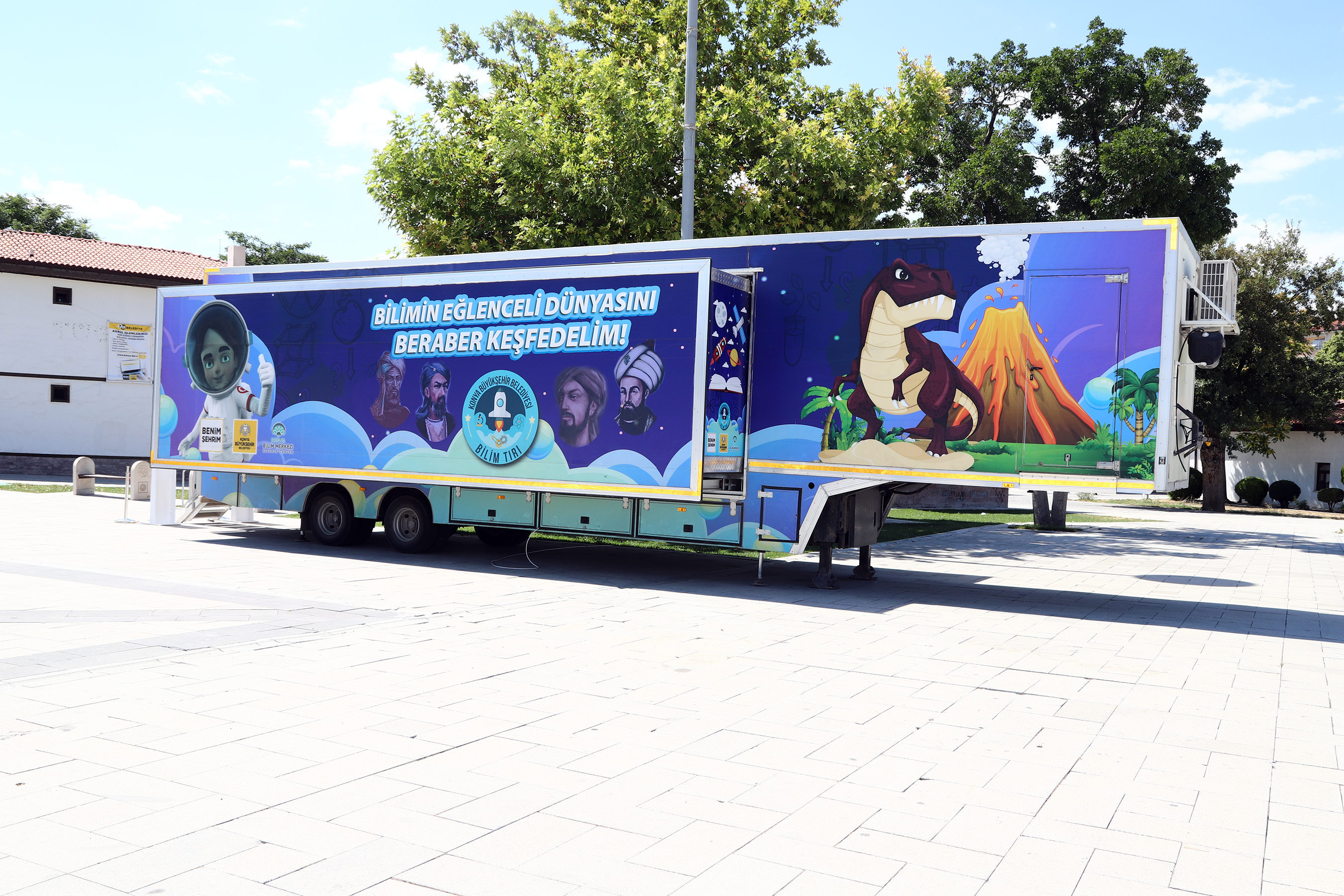 Bilim Tırı Pandemi Sürecinde Bilim Meraklılarıyla Buluşuyor